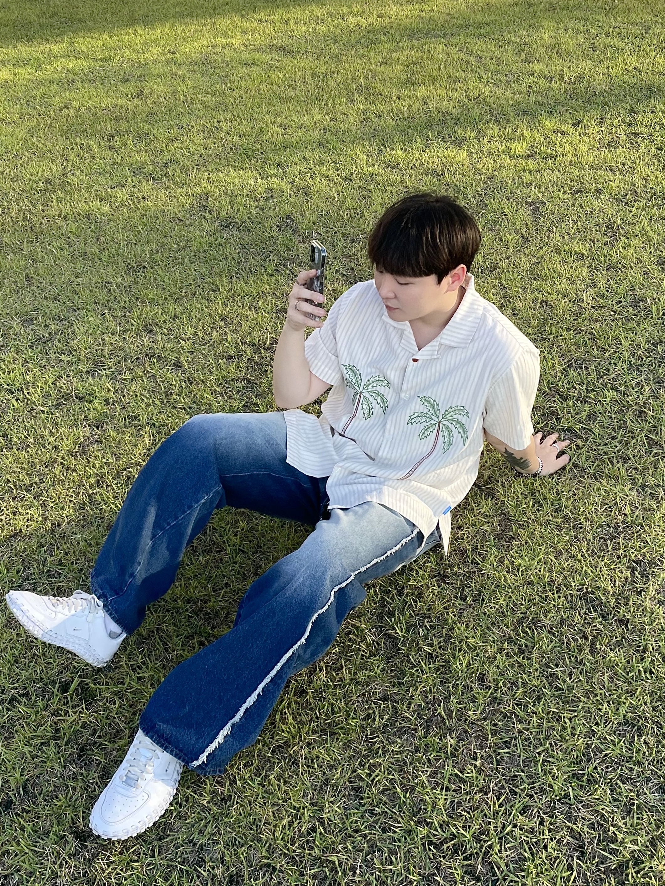 Nike x Jacquemus J Force 1 Low LX SP White, Supreme Webbing Keychain Green Camo - 23SS 착용 스타일 - 2