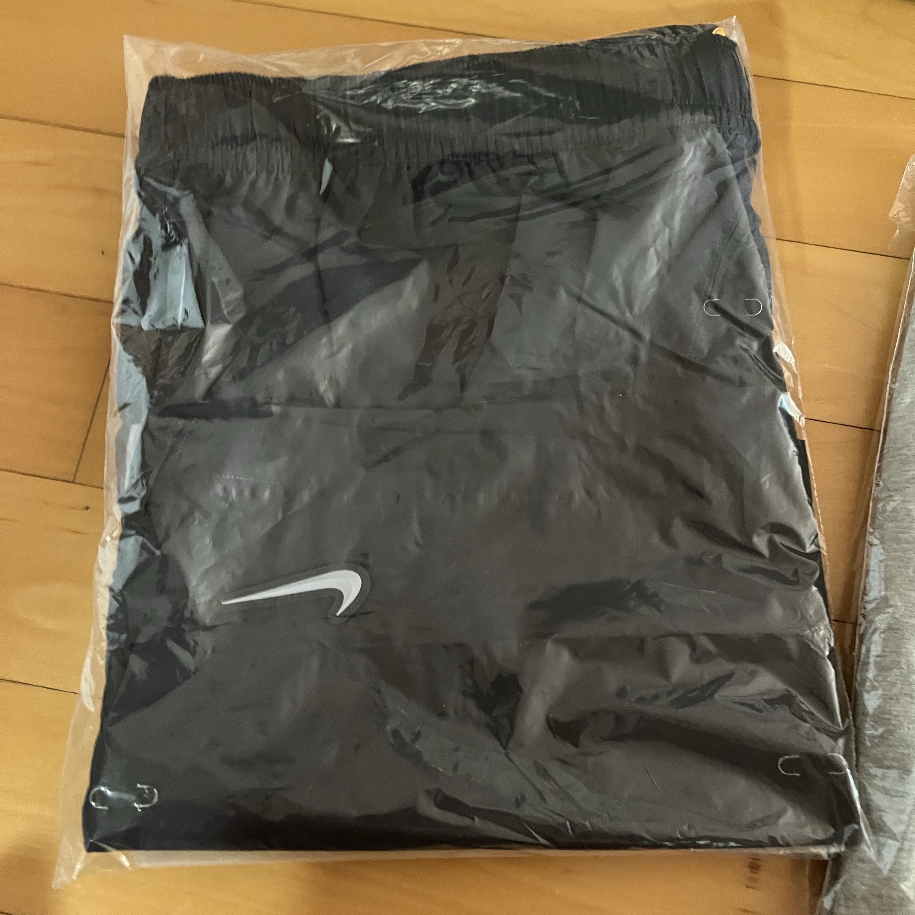 Nike x Drake Nocta Woven Shorts Anthracite (FN8194-060) 착용 스타일