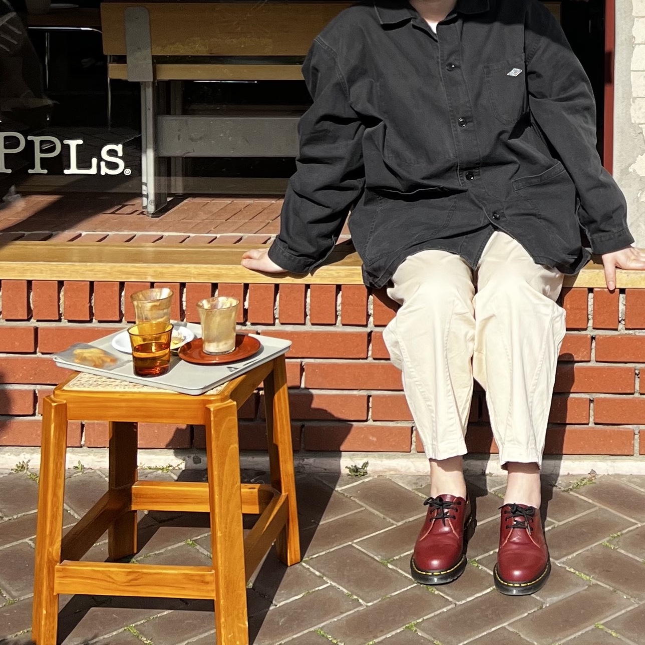Dr. Martens x BAPE 1461 Smooth Emboss Black, Dr. Martens x Undercover 1461 Cherry Red 착용 스타일 - 3