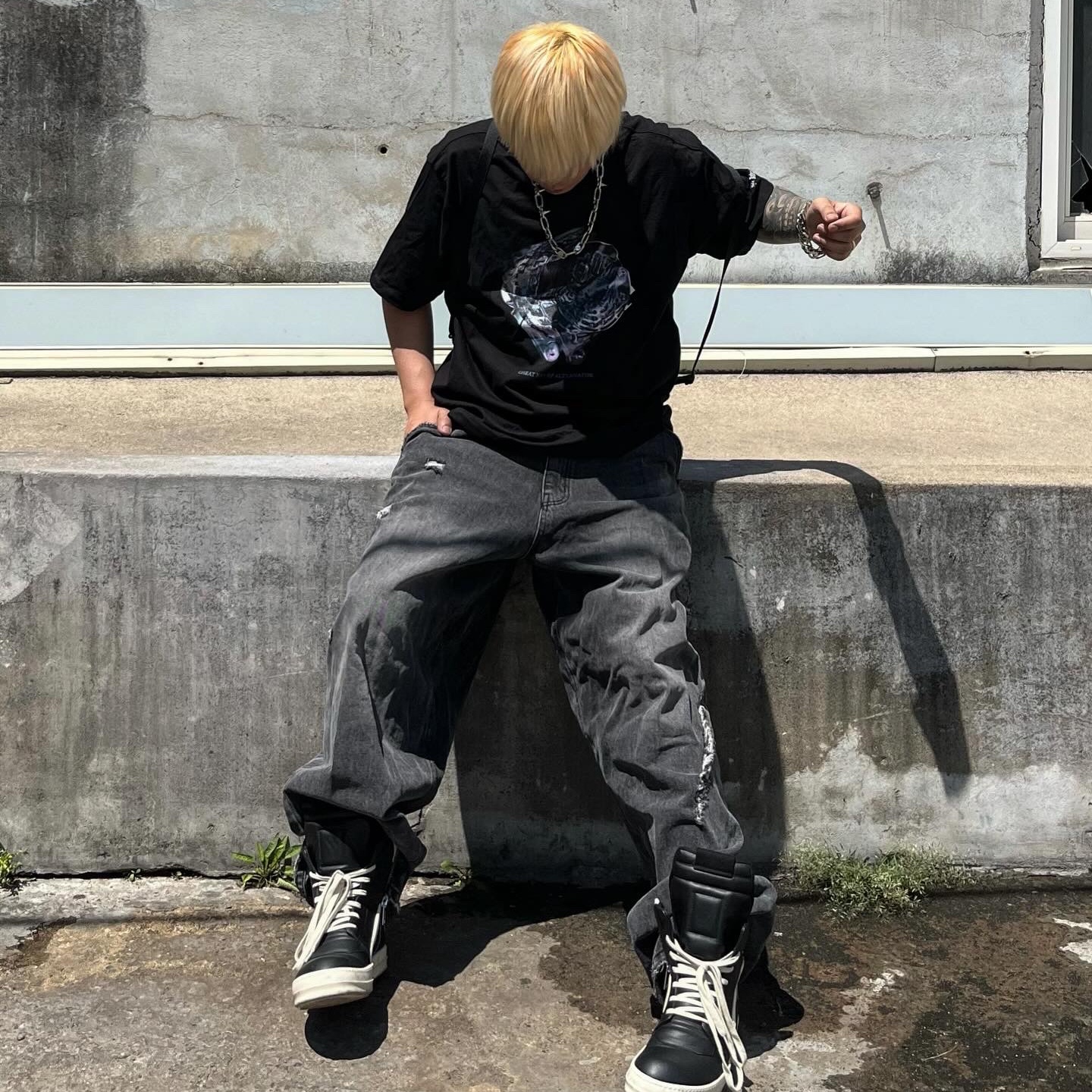 Rick Owens Geobasket Full Grain Calf Leather Strobe Sneakers Black Milk White 착용 스타일 - 2