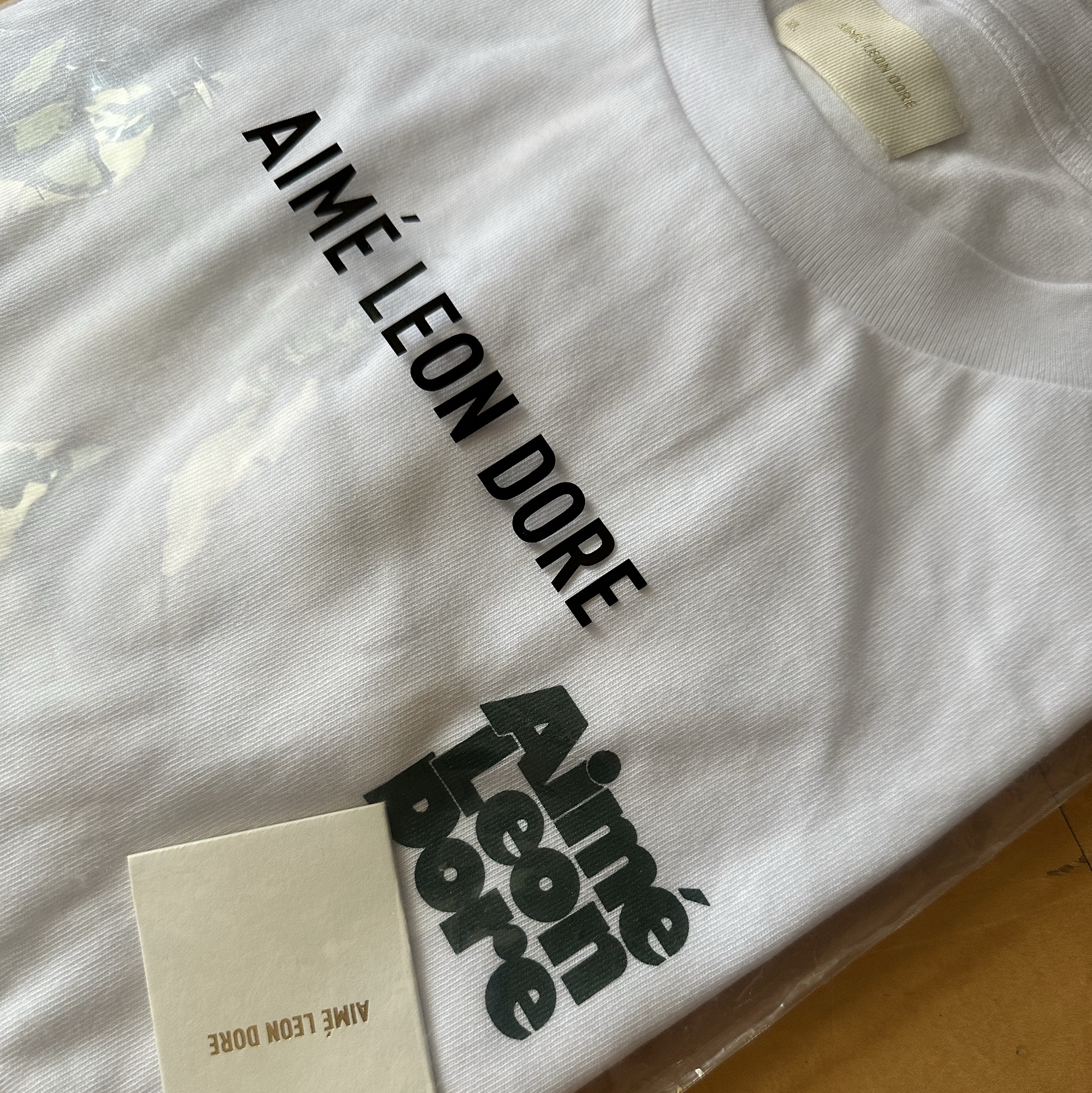 Aime Leon Dore Stacked Logo T-Shirt Bright White 착용 스타일