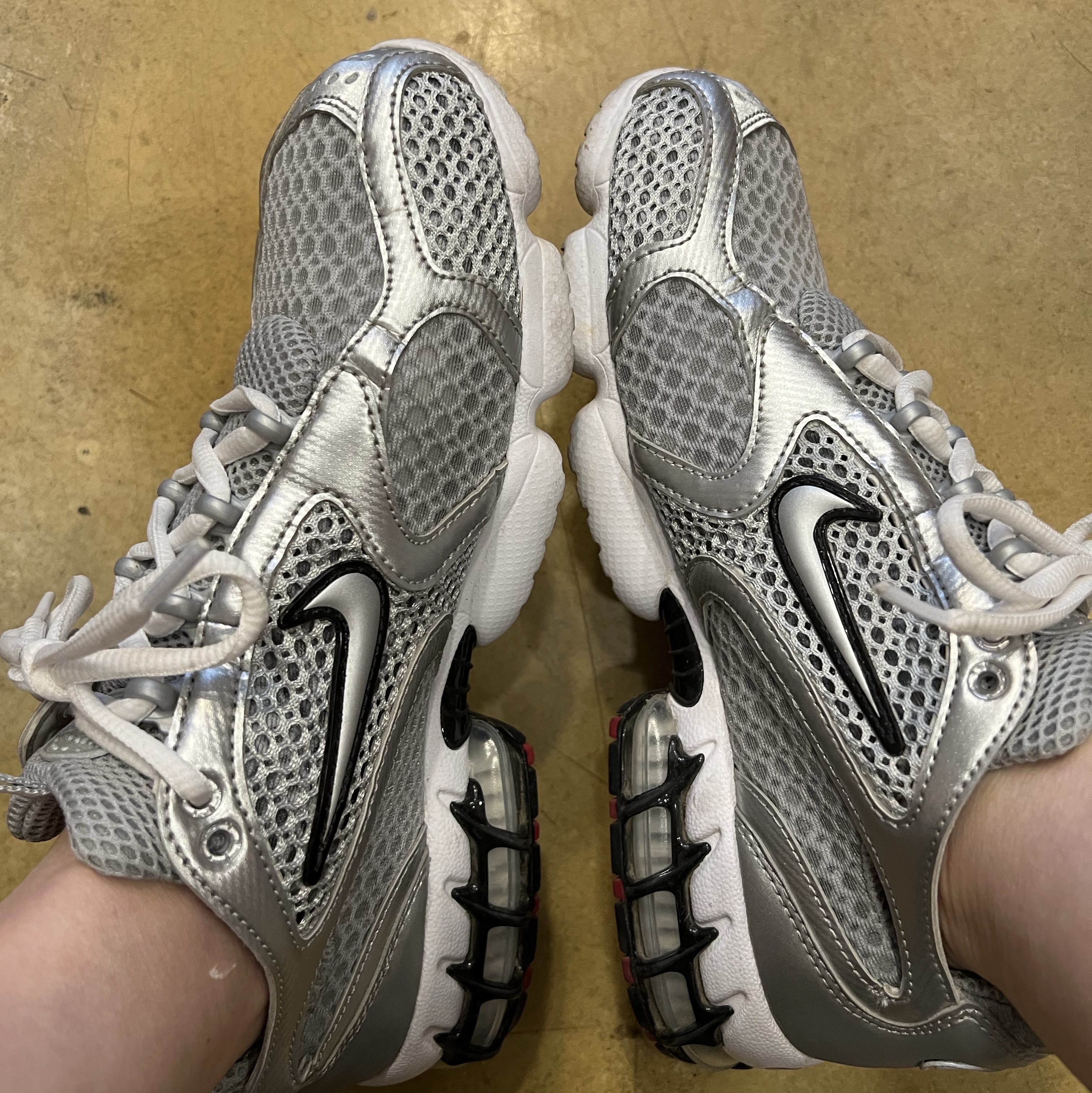 Nike Air Zoom Spiridon Cage 2 Metallic Silver 착용 스타일