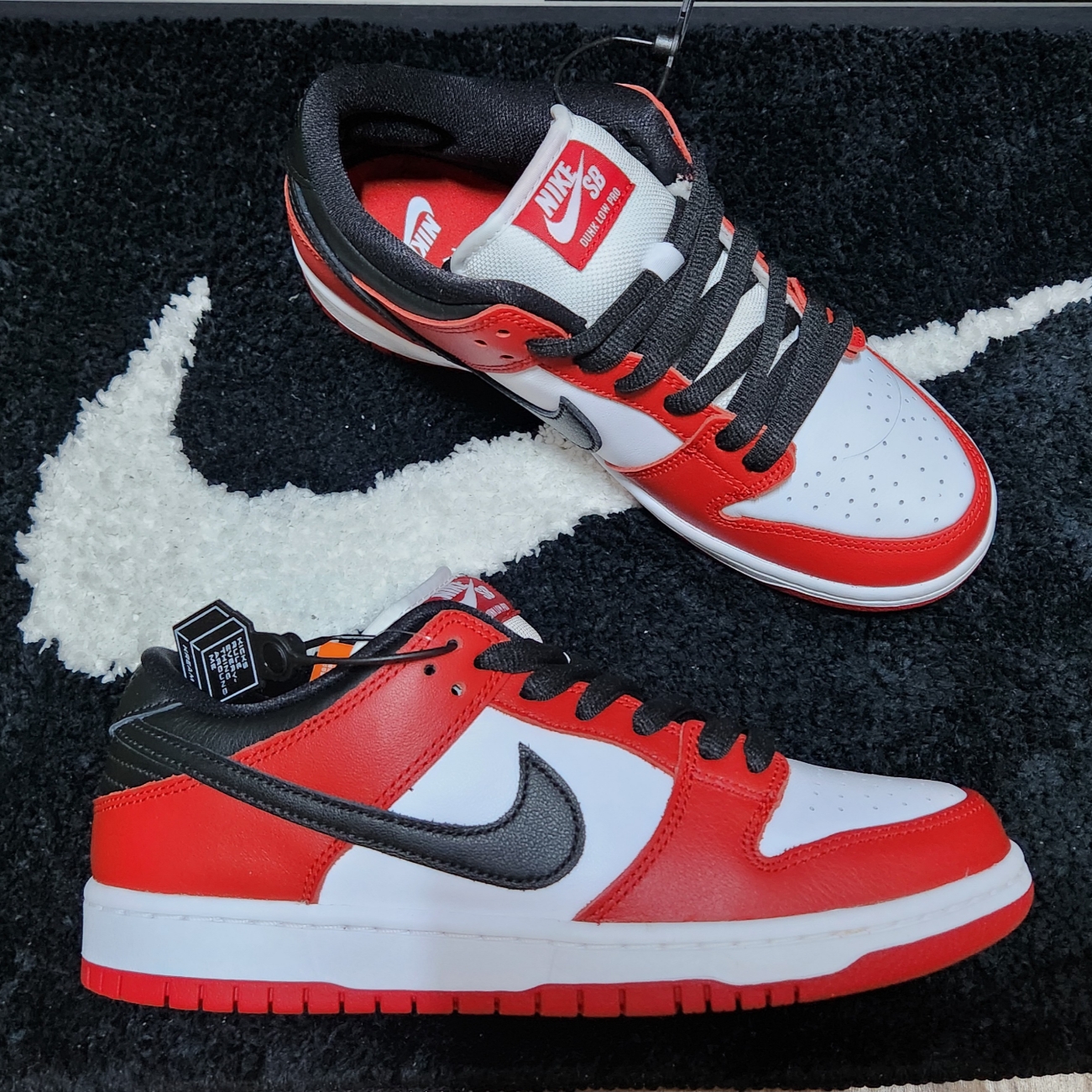 Nike SB Dunk Low Pro Chicago 착용 스타일 - 2
