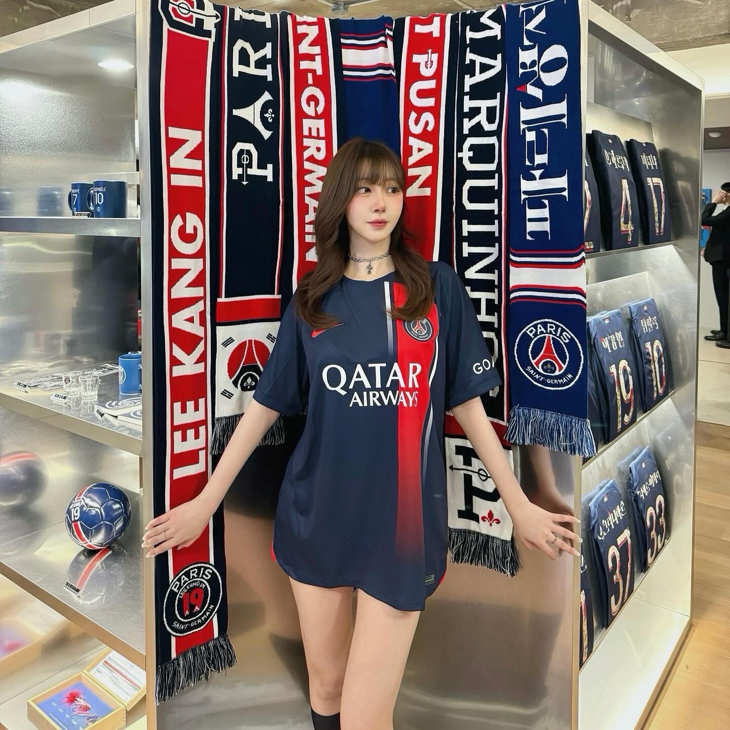 Nike Paris Saint-Germain 2023/24 Dri-Fit Stadium Home Jersey Midnight Navy (Non Marking Ver.) 착용 스타일