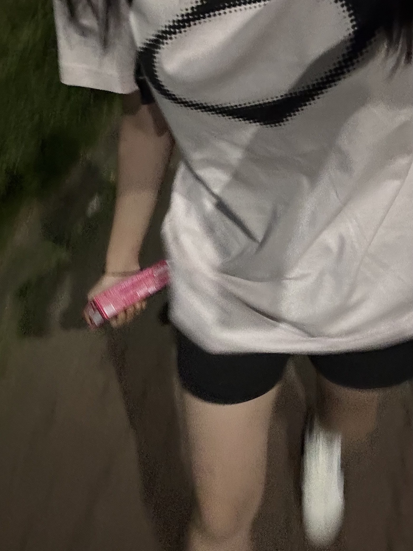 (W) Mischief Rhombus Blur T-Shirts Light Pink 착용 스타일 - 2