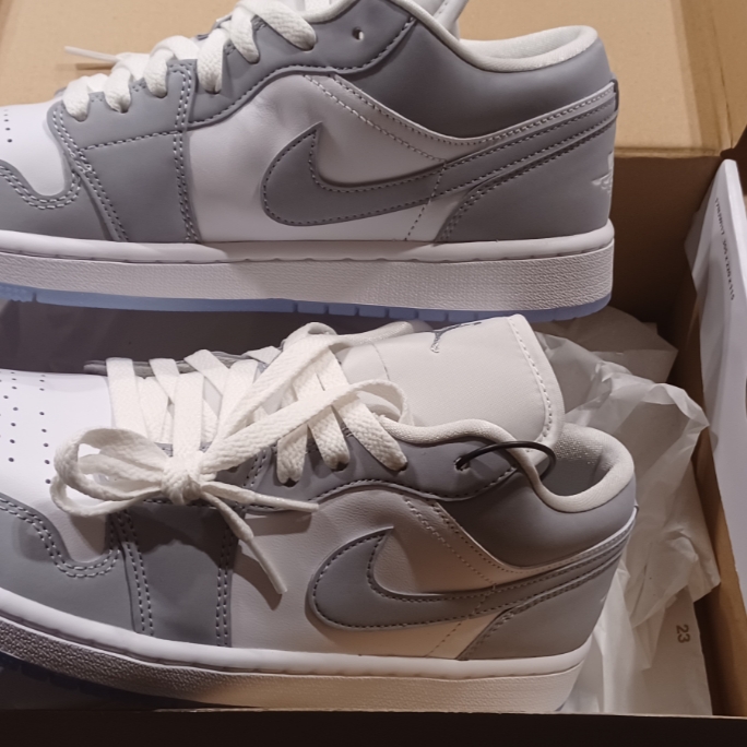 (W) Jordan 1 Low White Wolf Grey 착용 스타일 - 2