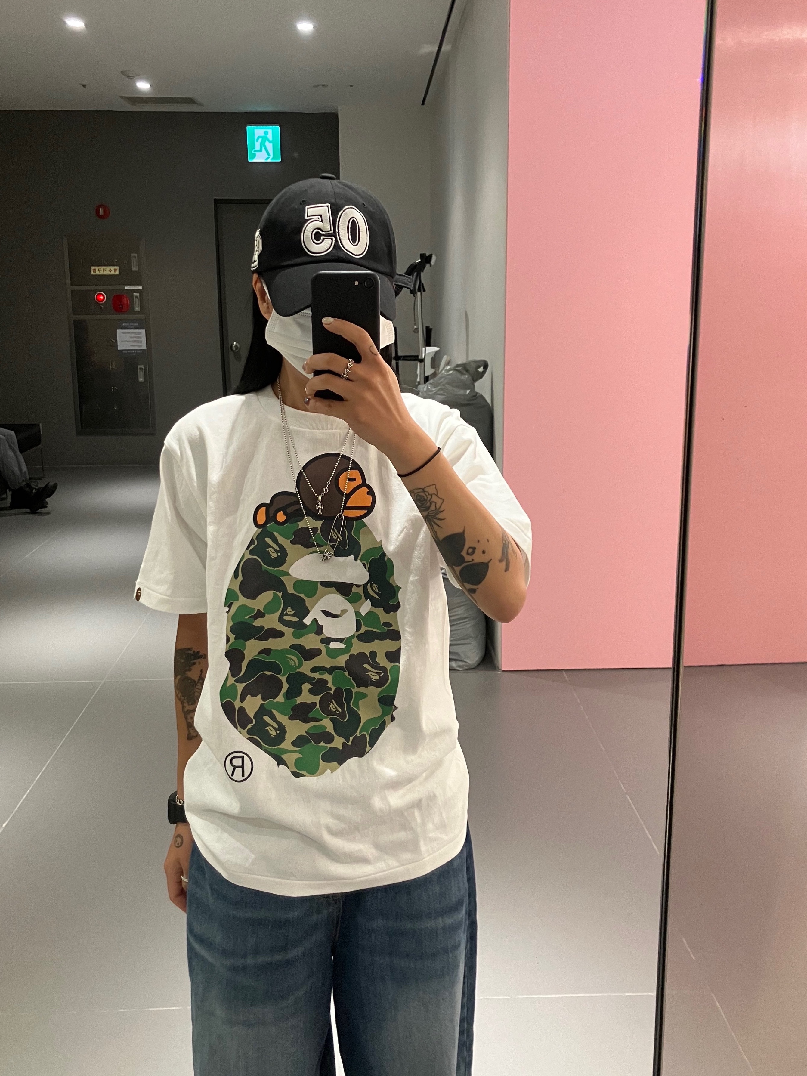 BAPE ABC Camo Milo on Big Ape T-Shirt White Green 착용 스타일