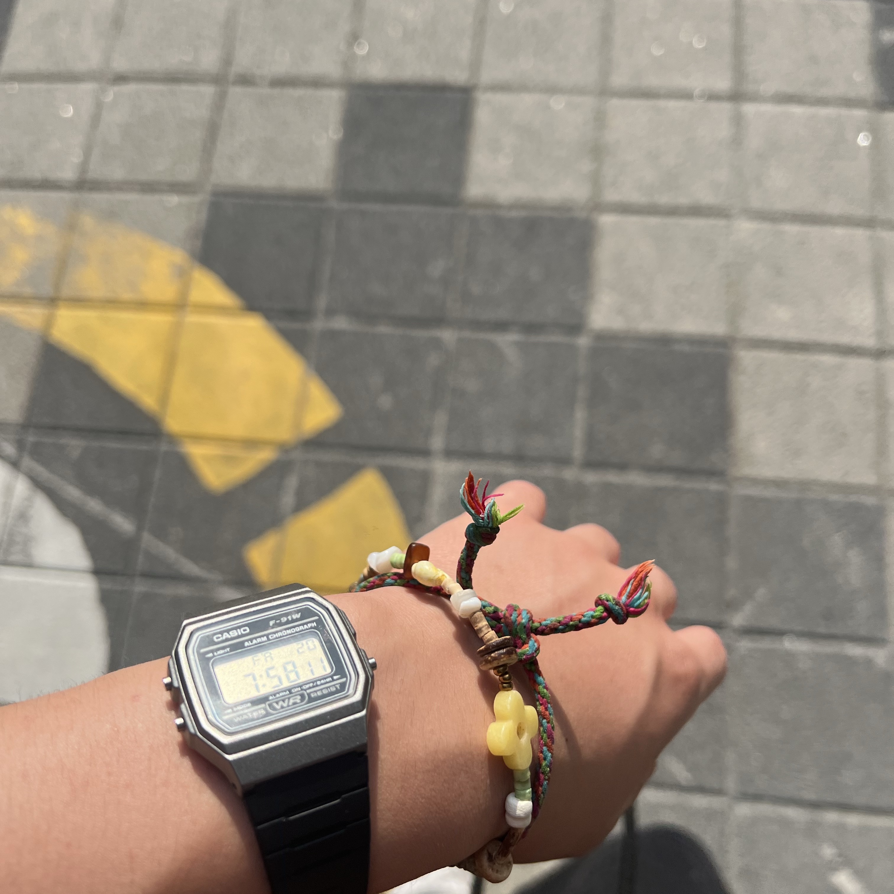 TOWTOW.ARCHIVE Clover Symbol Daisy 착용 스타일 - 2