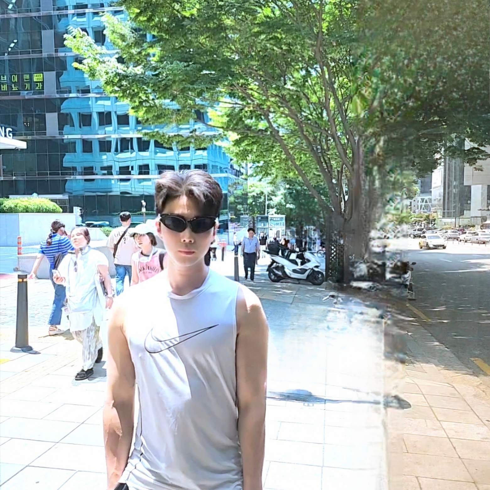 Gentle Monster Paso 01 Black 착용 스타일
