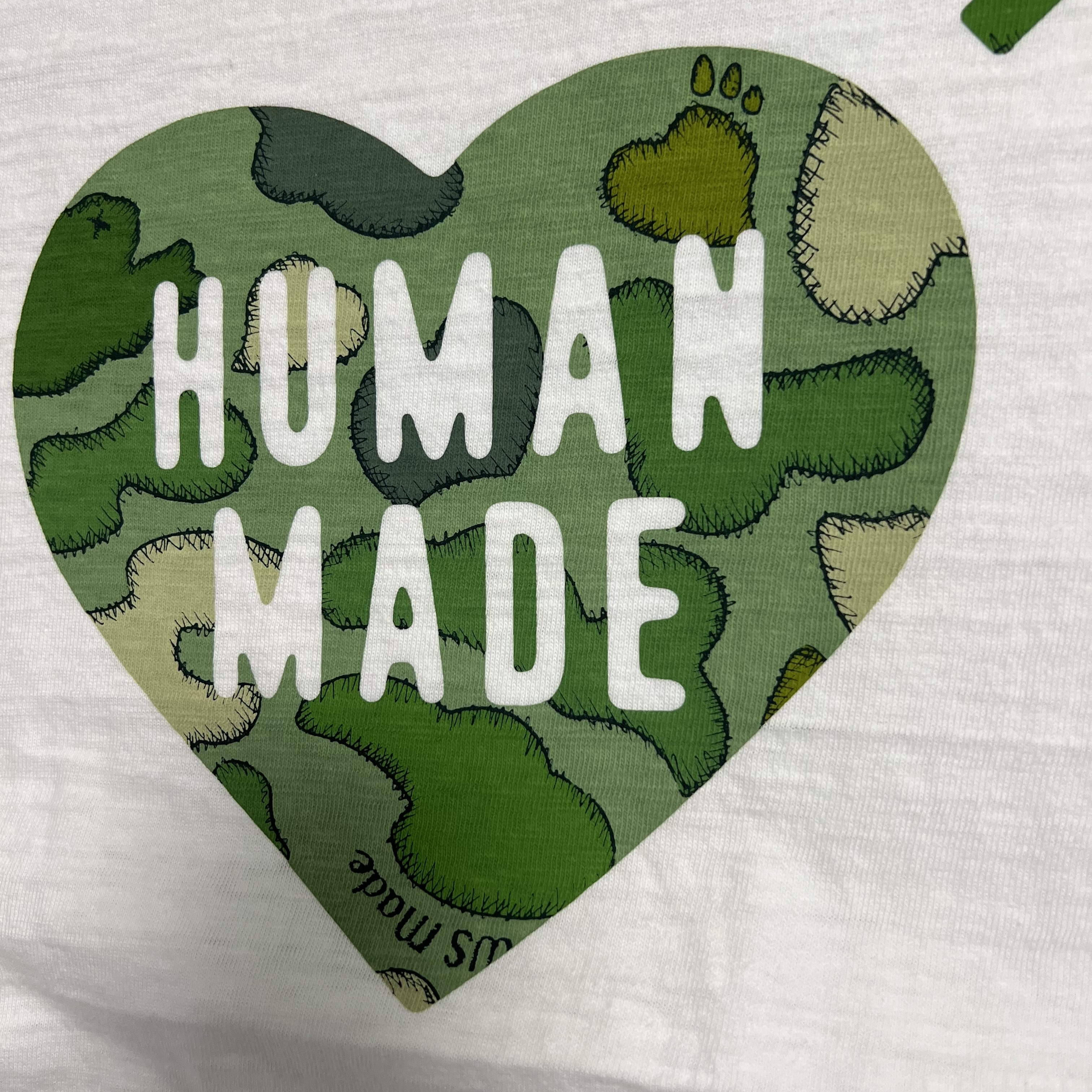 Human Made x Kaws Graphic T-Shirt #1 White 착용 스타일 - 2
