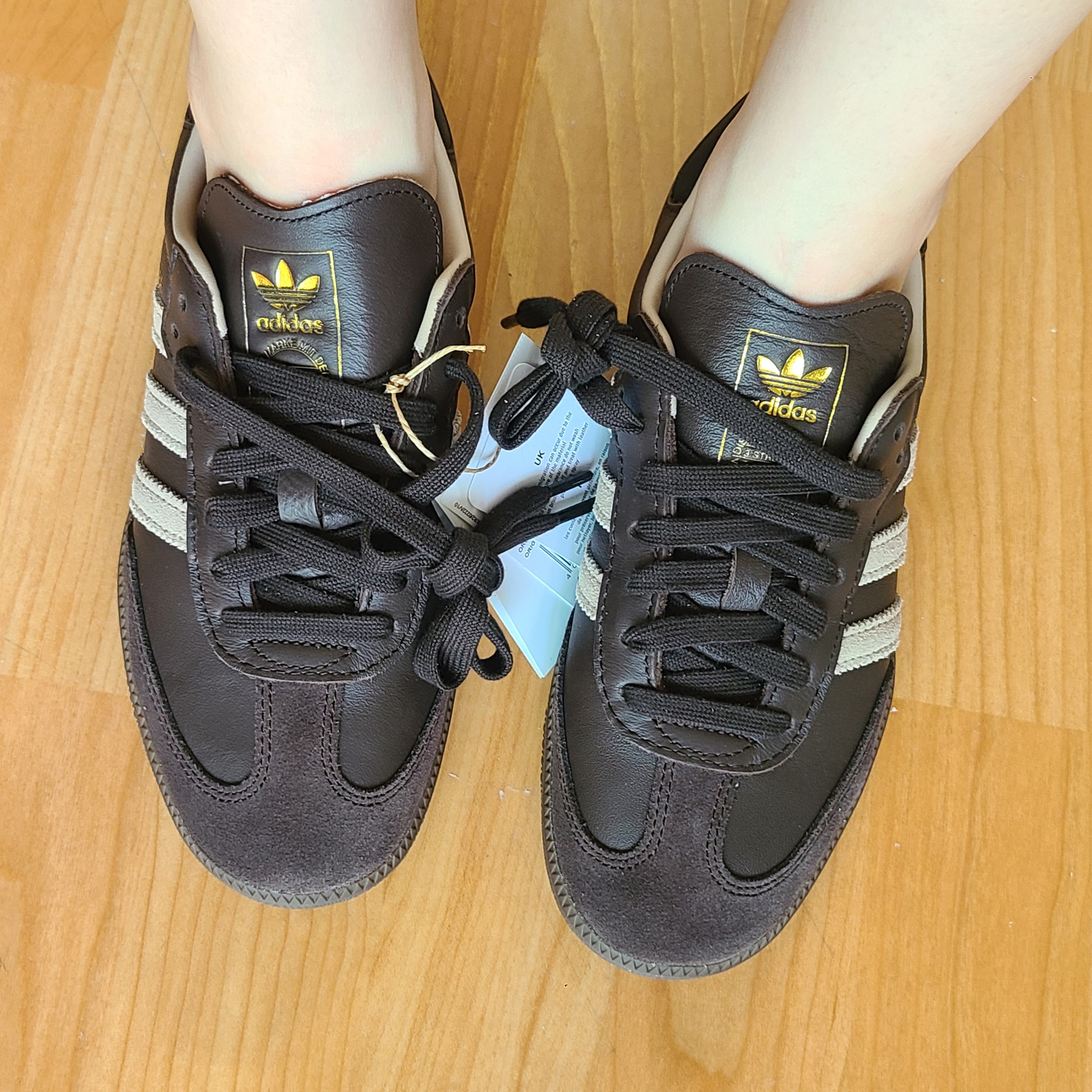 Adidas Samba OG Dark Brown Clay Brown 착용 스타일 - 1