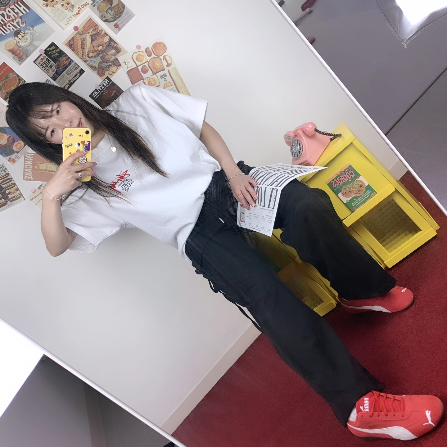 Puma Speedcat LS High Risk Red White, Stussy Built Tough T-Shirt White 착용 스타일 - 2