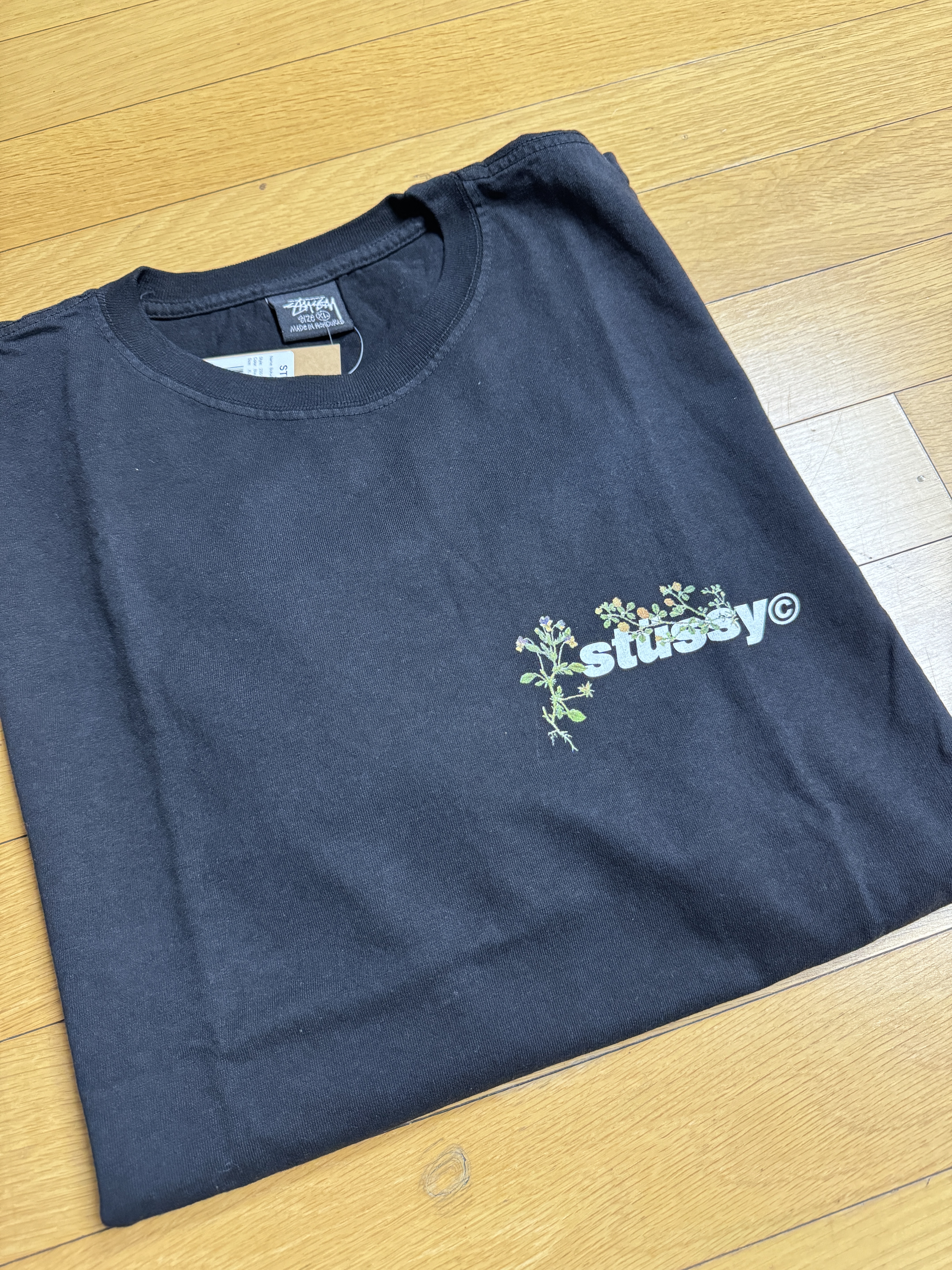 Stussy Bokay Pigment Dyed T-Shirt Black 착용 스타일 - 1