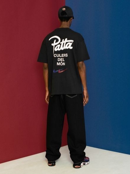 Nike x Patta x FC Barcelona Max90 T-Shirt Culers del Món (FJ4208-010) 착용 스타일