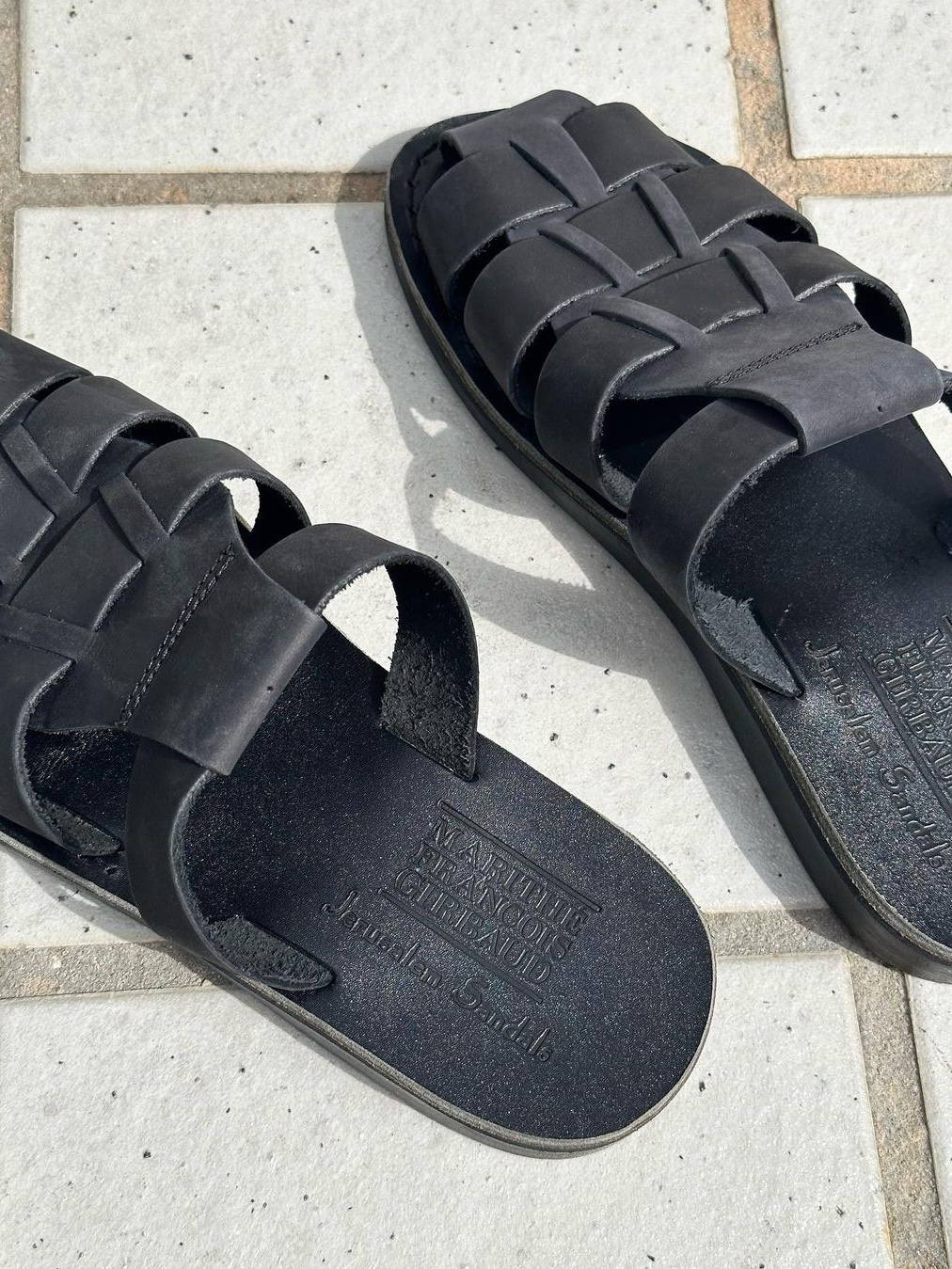 Jerusalem Sandals X Mfg No.1063 Michael Slide Black Nubuck 착용 스타일 - 4