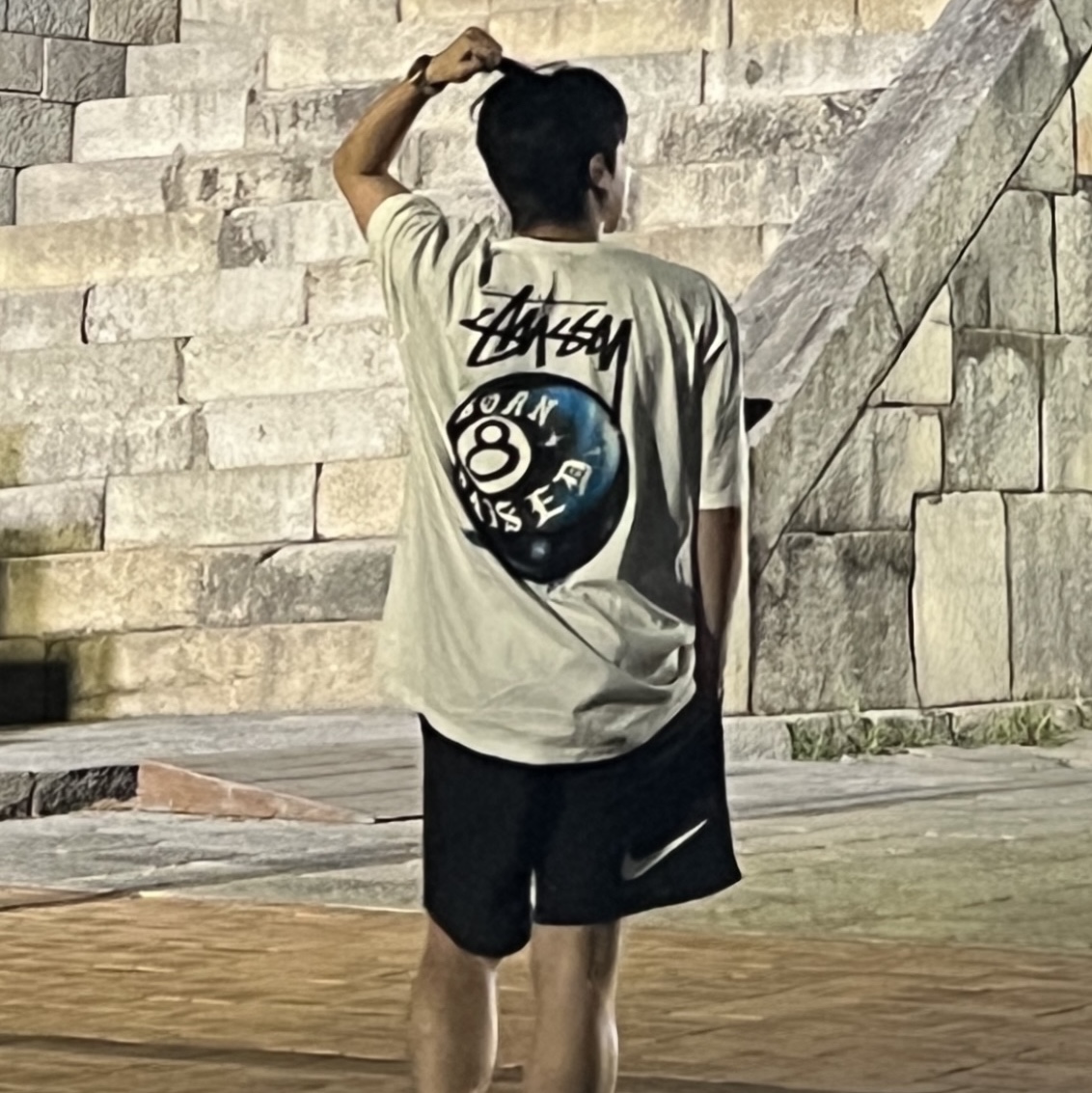 Stussy x Born X Raised 8 Ball T-Shirt White 착용 스타일