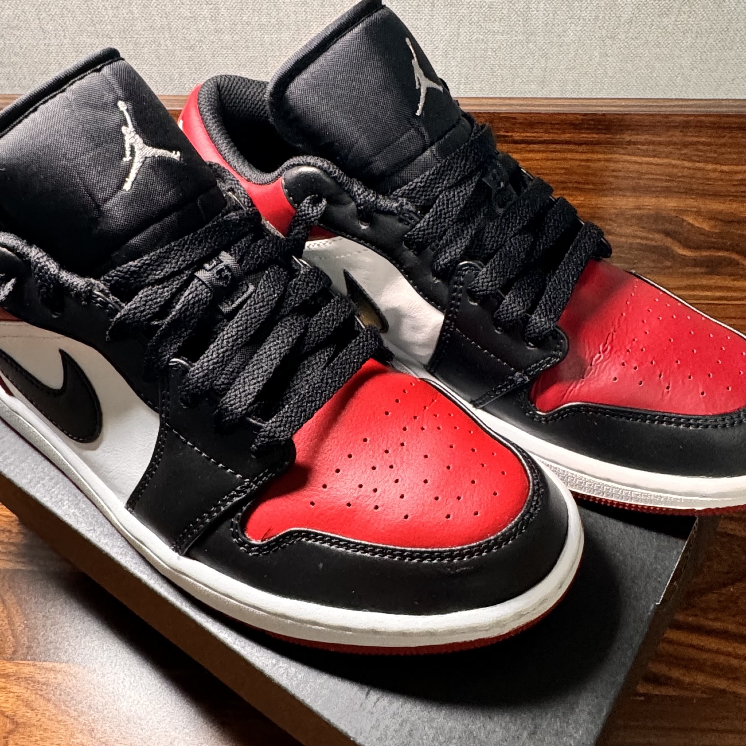 Jordan 1 Low Bred Toe 착용 스타일