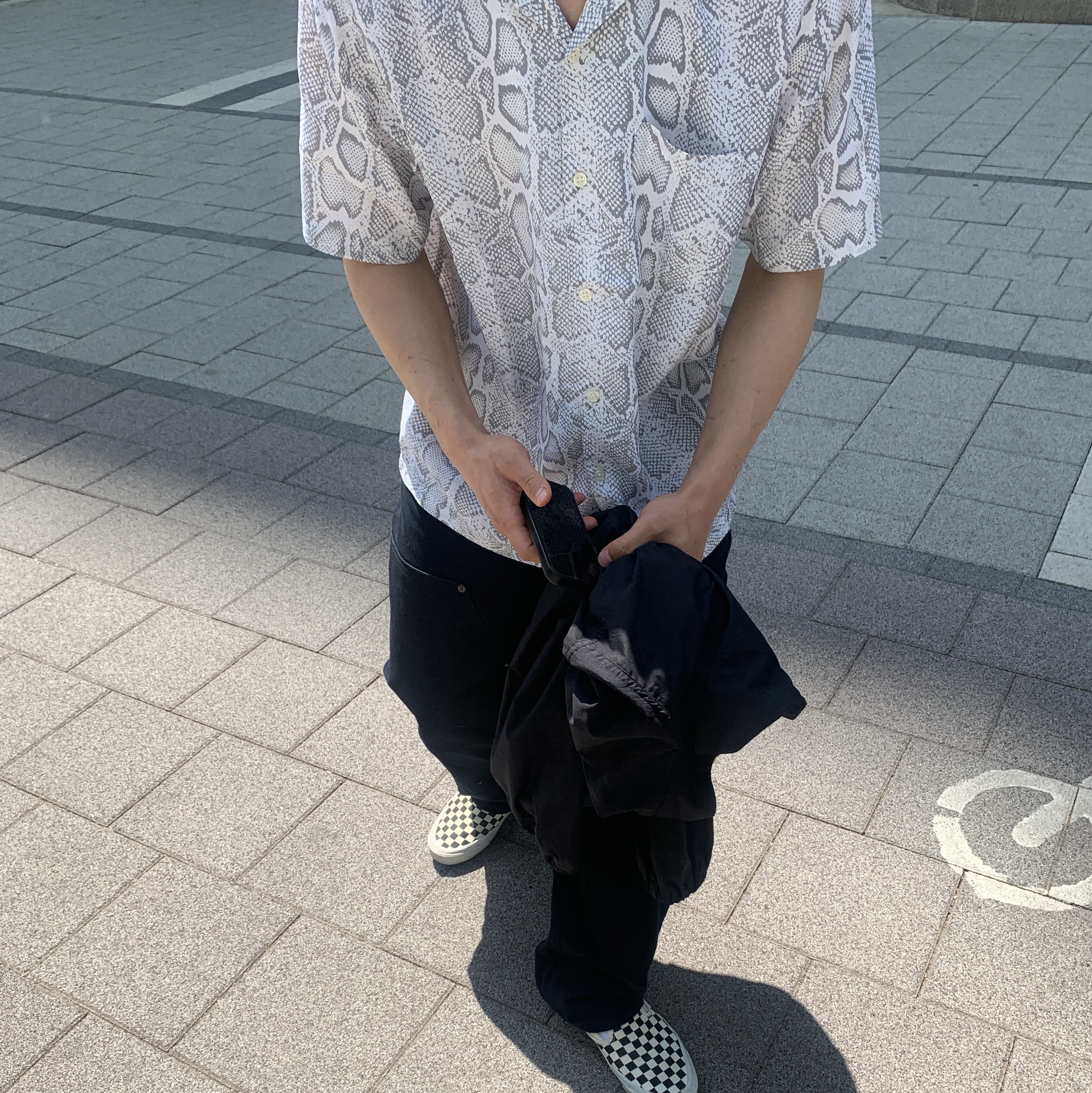 Supreme Snake S/S Shirt White - 24SS, Supreme Double Knee Painter Pant Black - 24SS 착용 스타일 - 5