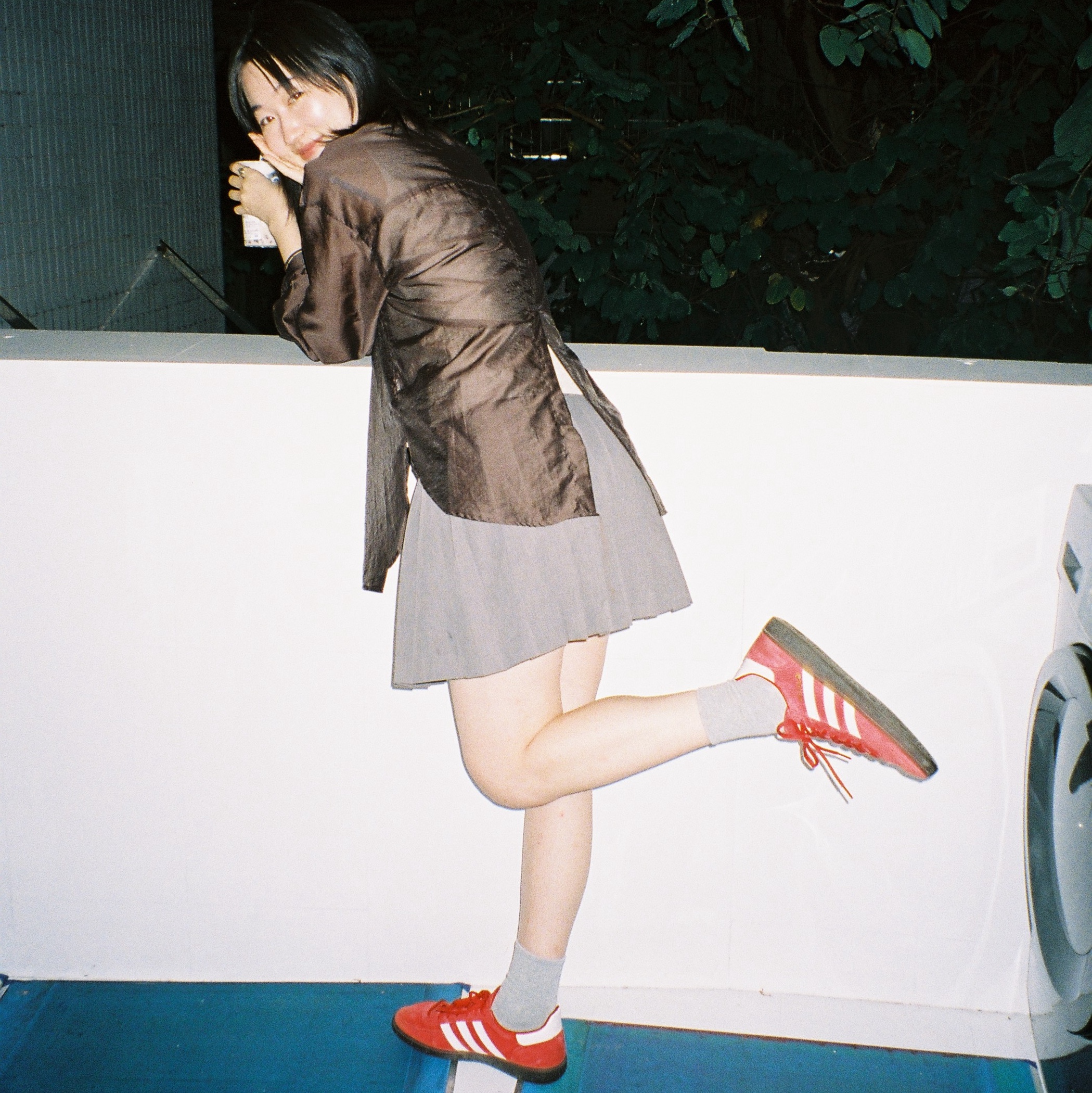Adidas Spezial Handball Scarlet Cloud White 착용 스타일 - 5