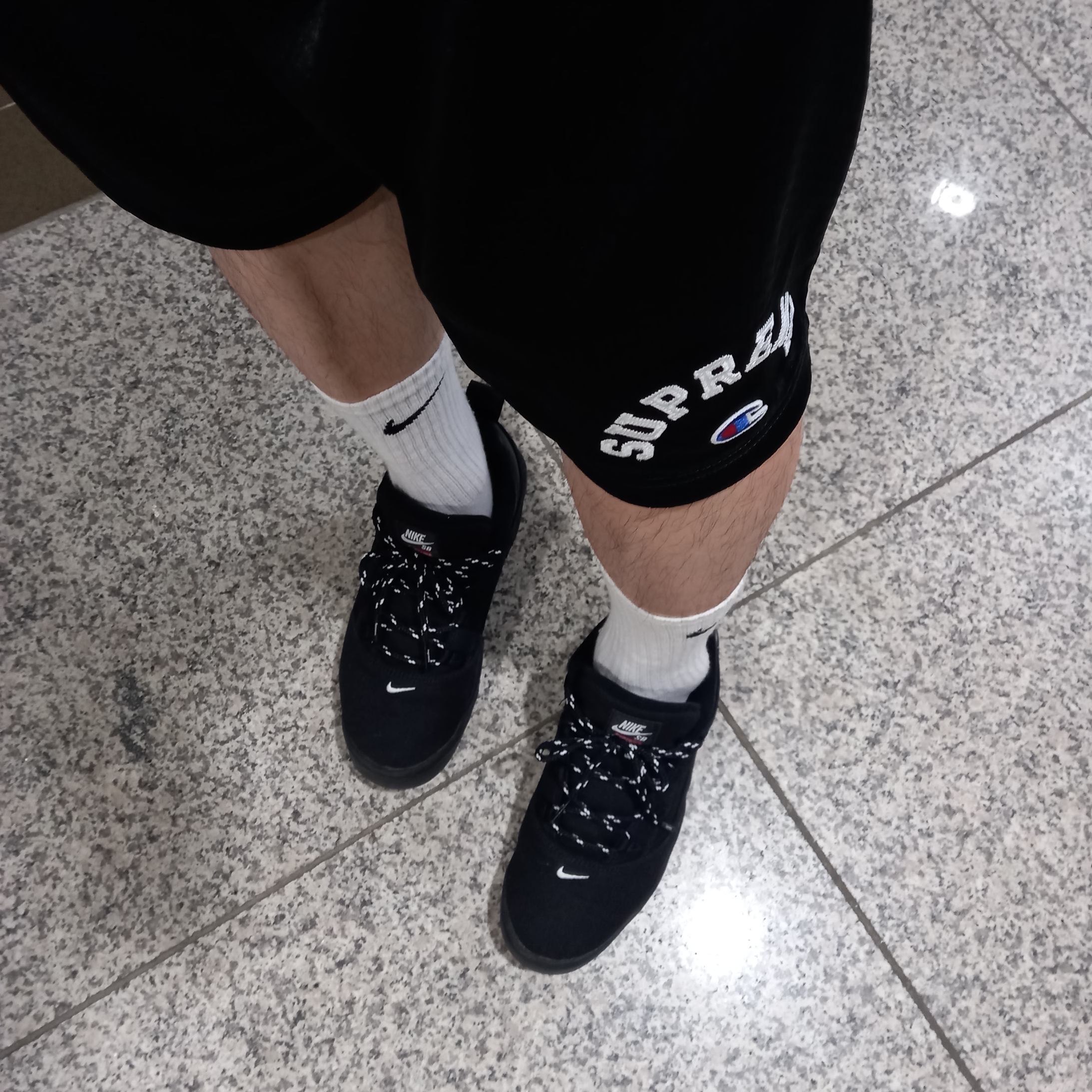 Human Made 6 Panel Cap #1 Black, Supreme x Ducati Logos T-Shirt White - 24SS 착용 스타일 - 6