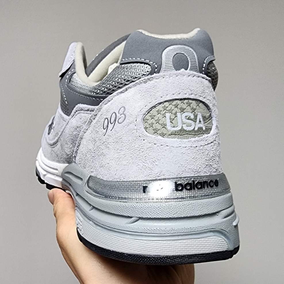New Balance 993 Made in USA Grey - D Standard 착용 스타일