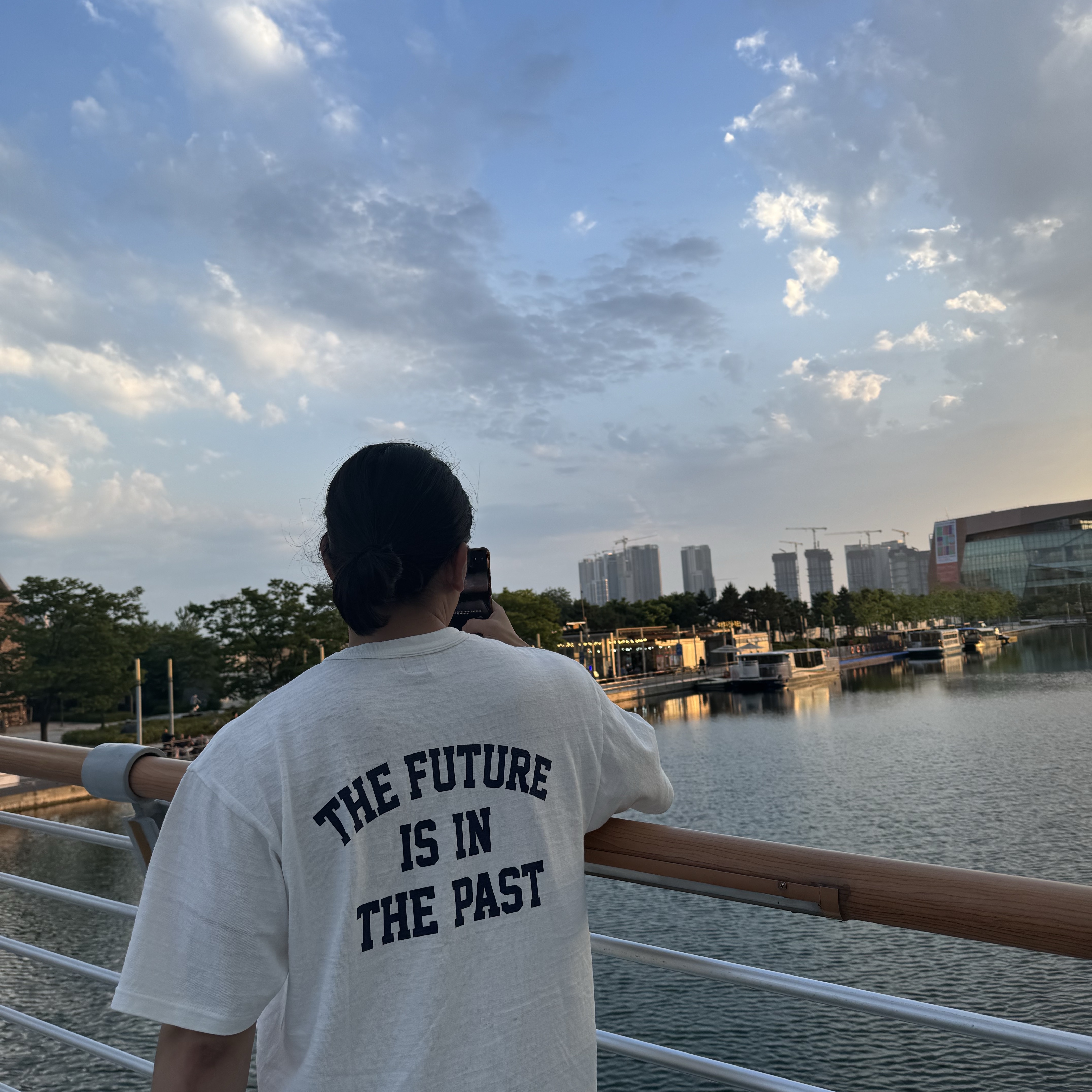Human Made Classic T-Shirt White - Offline Store Exclusive 착용 스타일