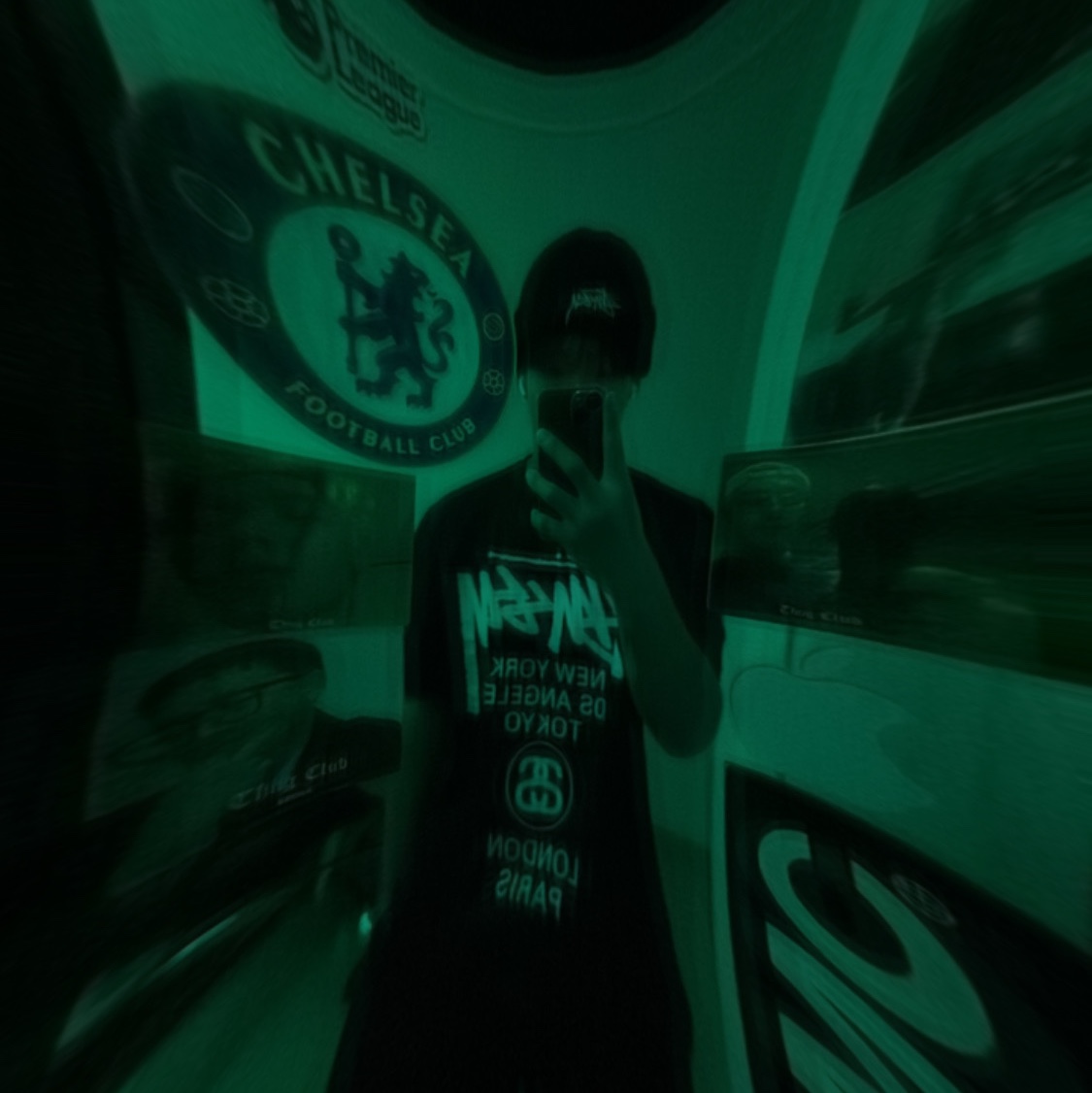 Stussy World Tour T-Shirt Black 2024,2025 착용 스타일