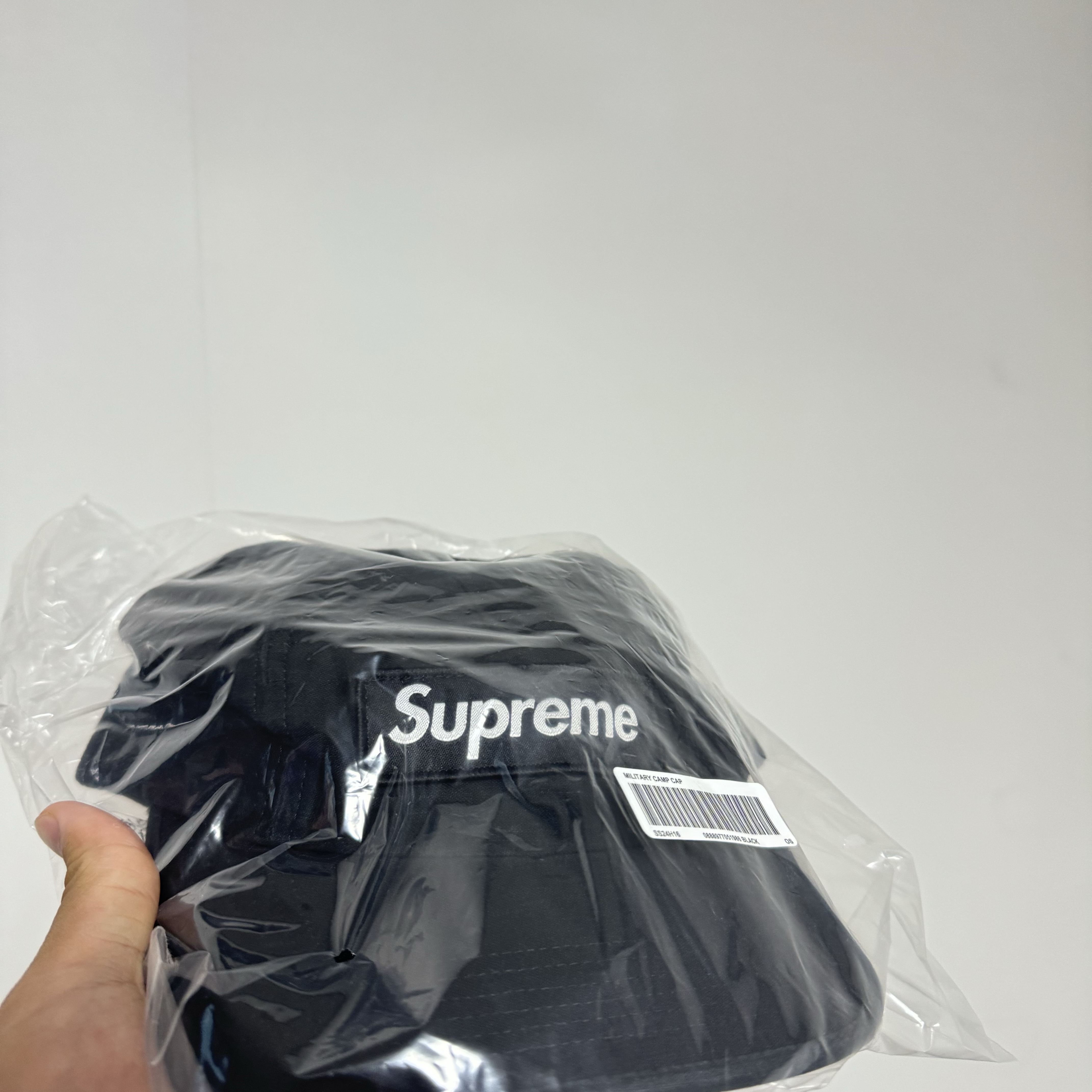 Supreme Military Camp Cap Black - 24SS 착용 스타일