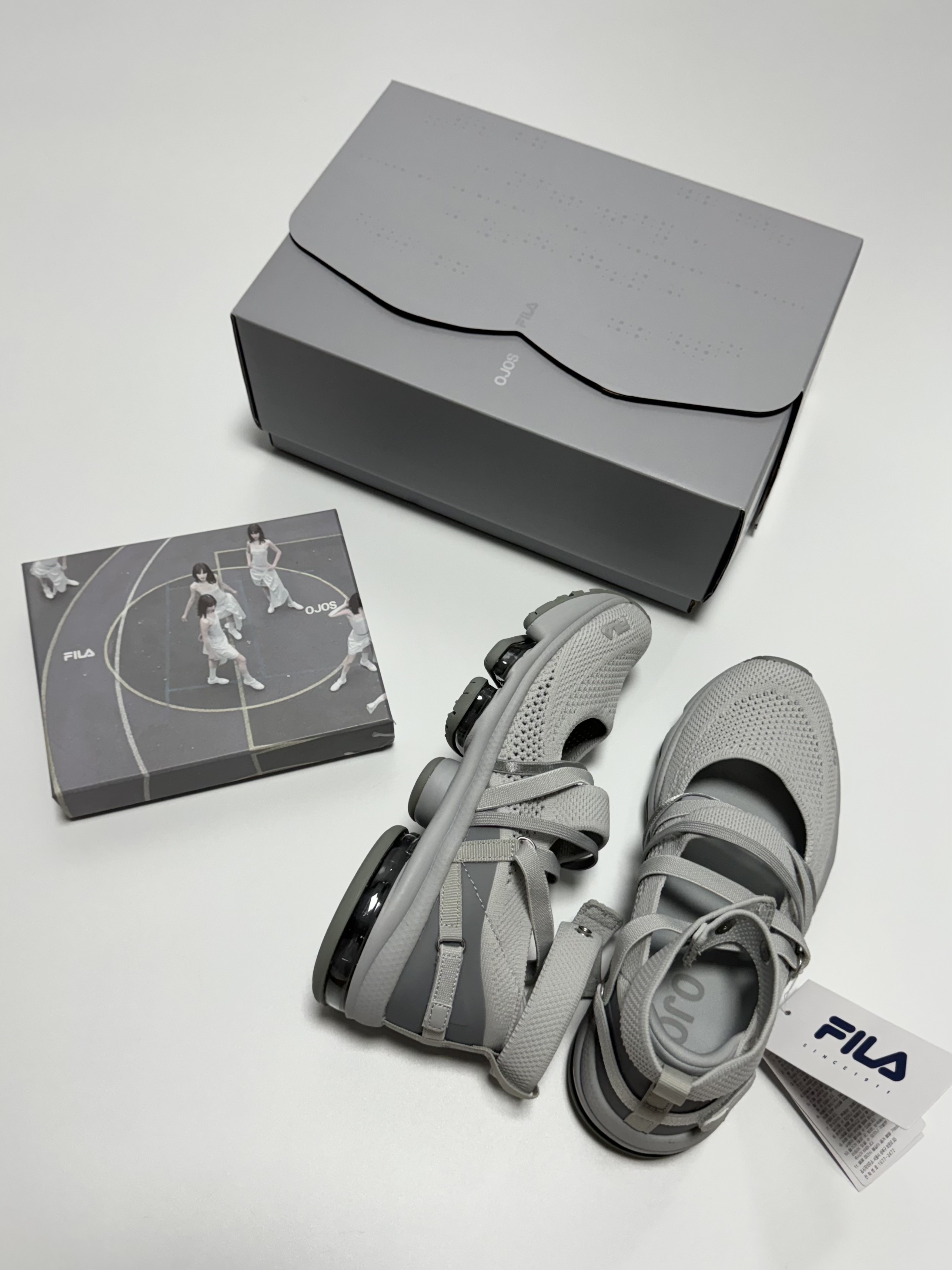 Fila x Ojos RGB Pier 3.0 MJ Grey, Fila x Ojos Echappe VC Grey 착용 스타일 - 6