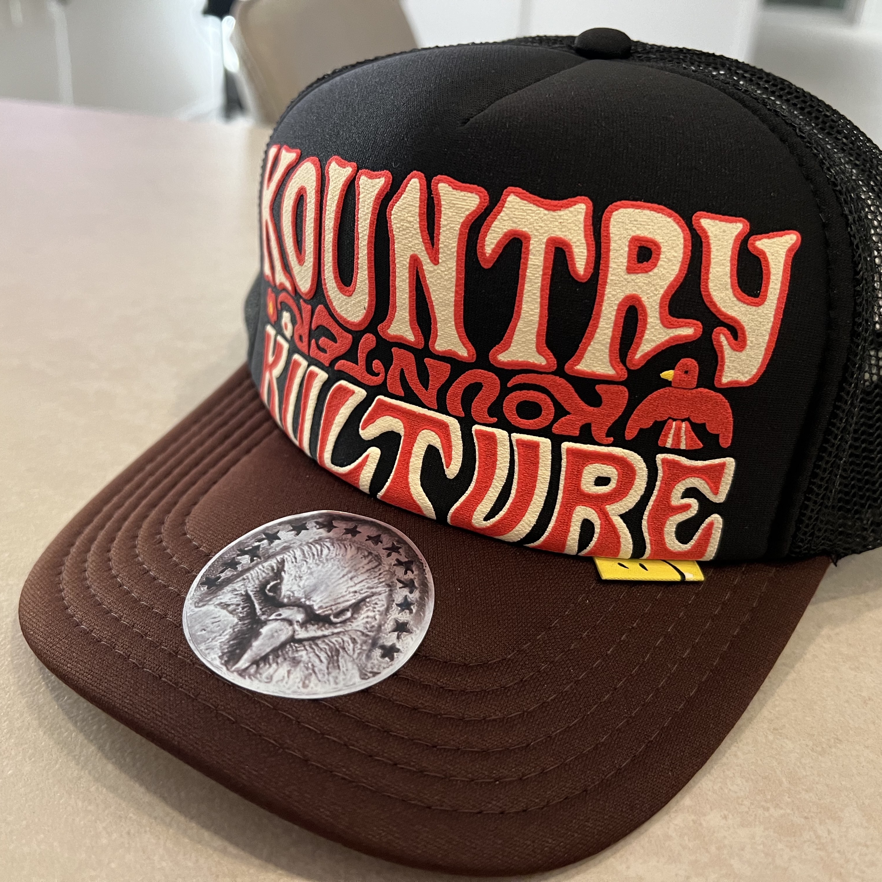 Kapital Kountry Kounter Kulture Trucker Cap Black Blue, Kapital Kountry Kounter Kulture Trucker Cap Black Red 착용 스타일 - 2