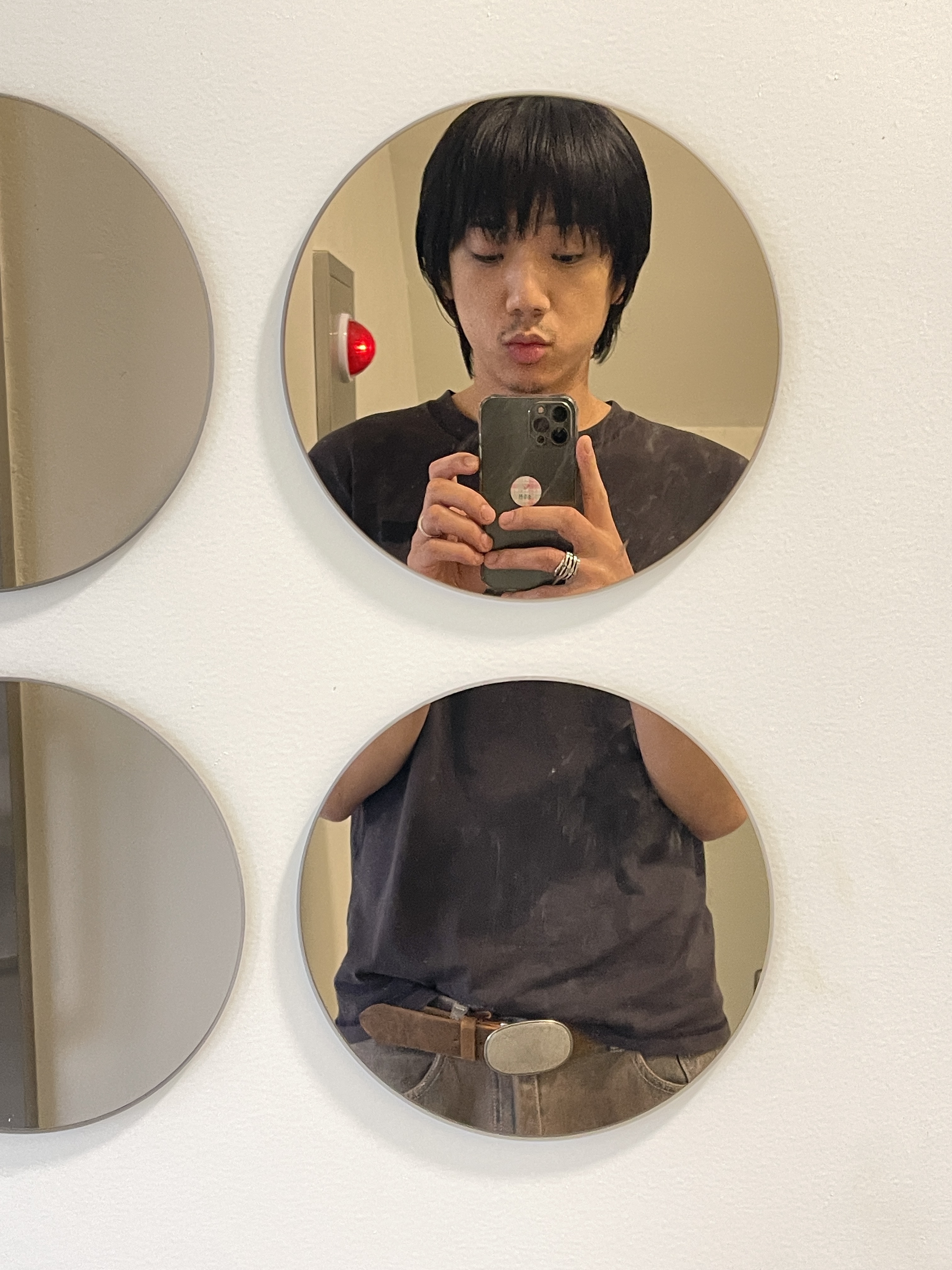Roa Hiking Teri Black, MM6 Maison Margiela x Eastpak Dripping Pak'r Backpack Black 착용 스타일 - 4