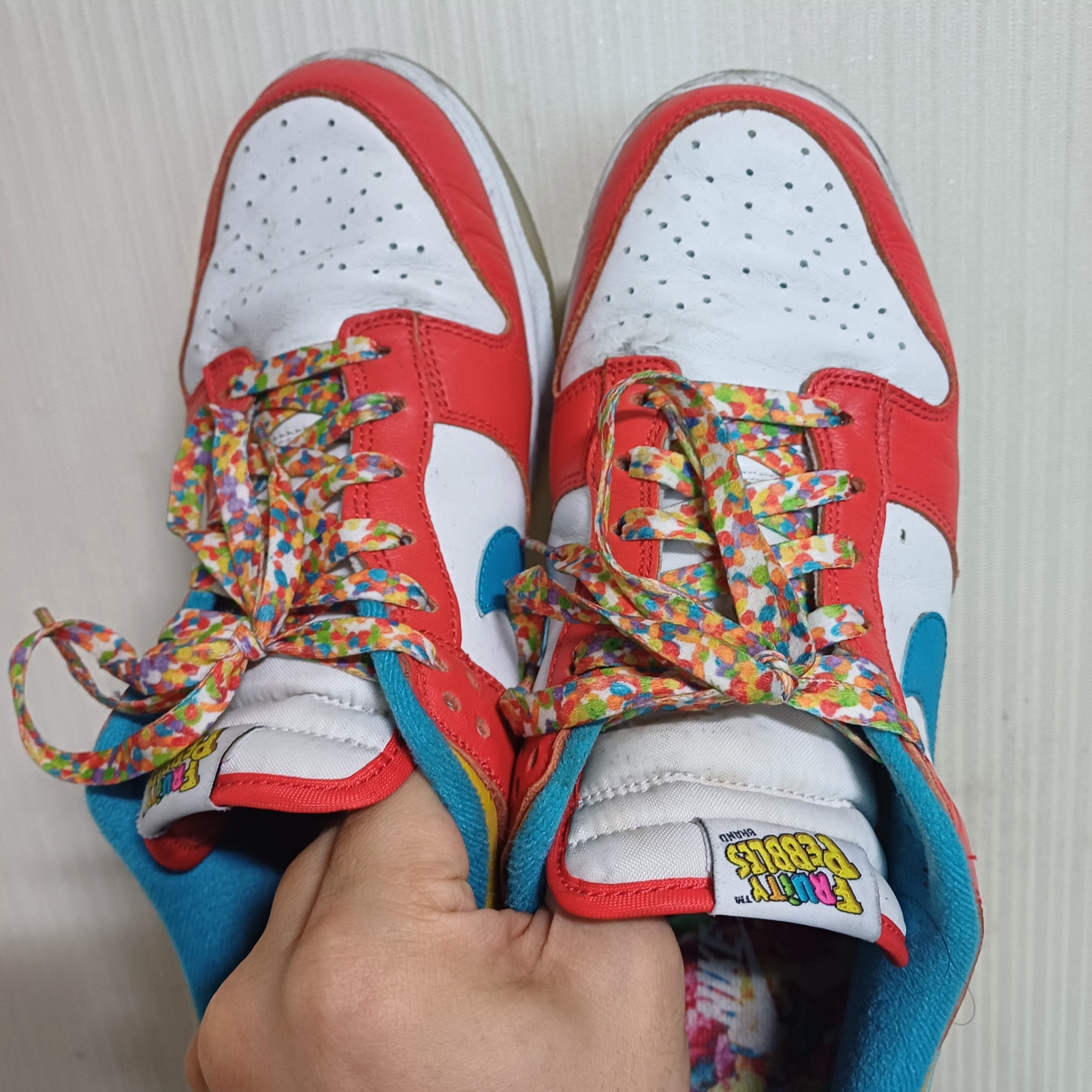 Nike x LeBron James x Fruity Pebbles Dunk Low QS Habanero Red 착용 스타일 - 1