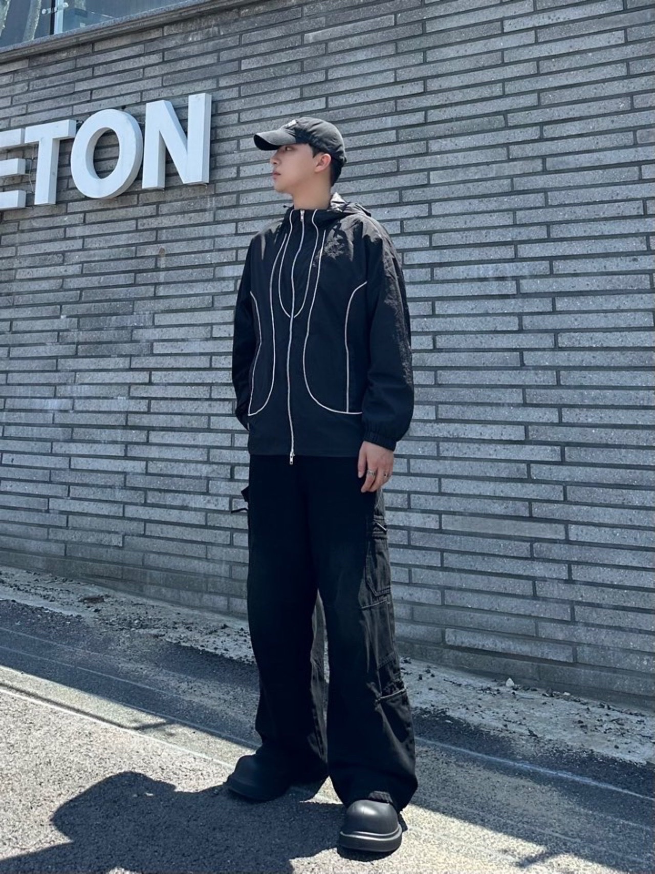 Balenciaga Cities Paris Cap Black, Balenciaga Steroid Derby Black 착용 스타일 - 1