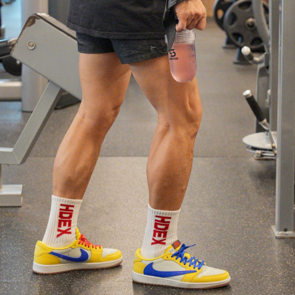 (W) Jordan 1 x Travis Scott Retro Low OG SP Canary, IAB Studio Ripstop Shorts Black 착용 스타일