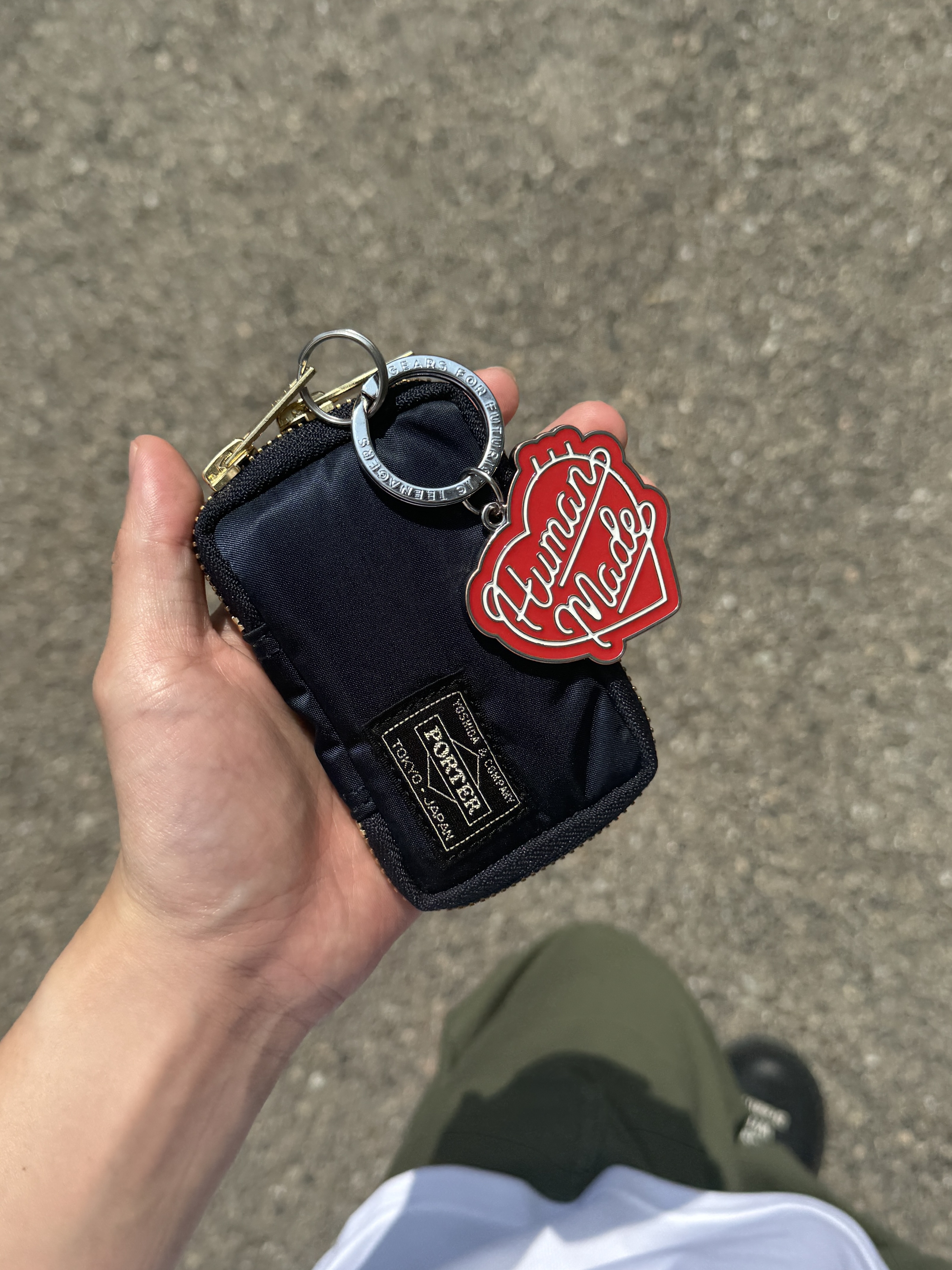 Human Made Heart Keyring Red, Porter Tanker Key Case Iron Blue 착용 스타일 - 1