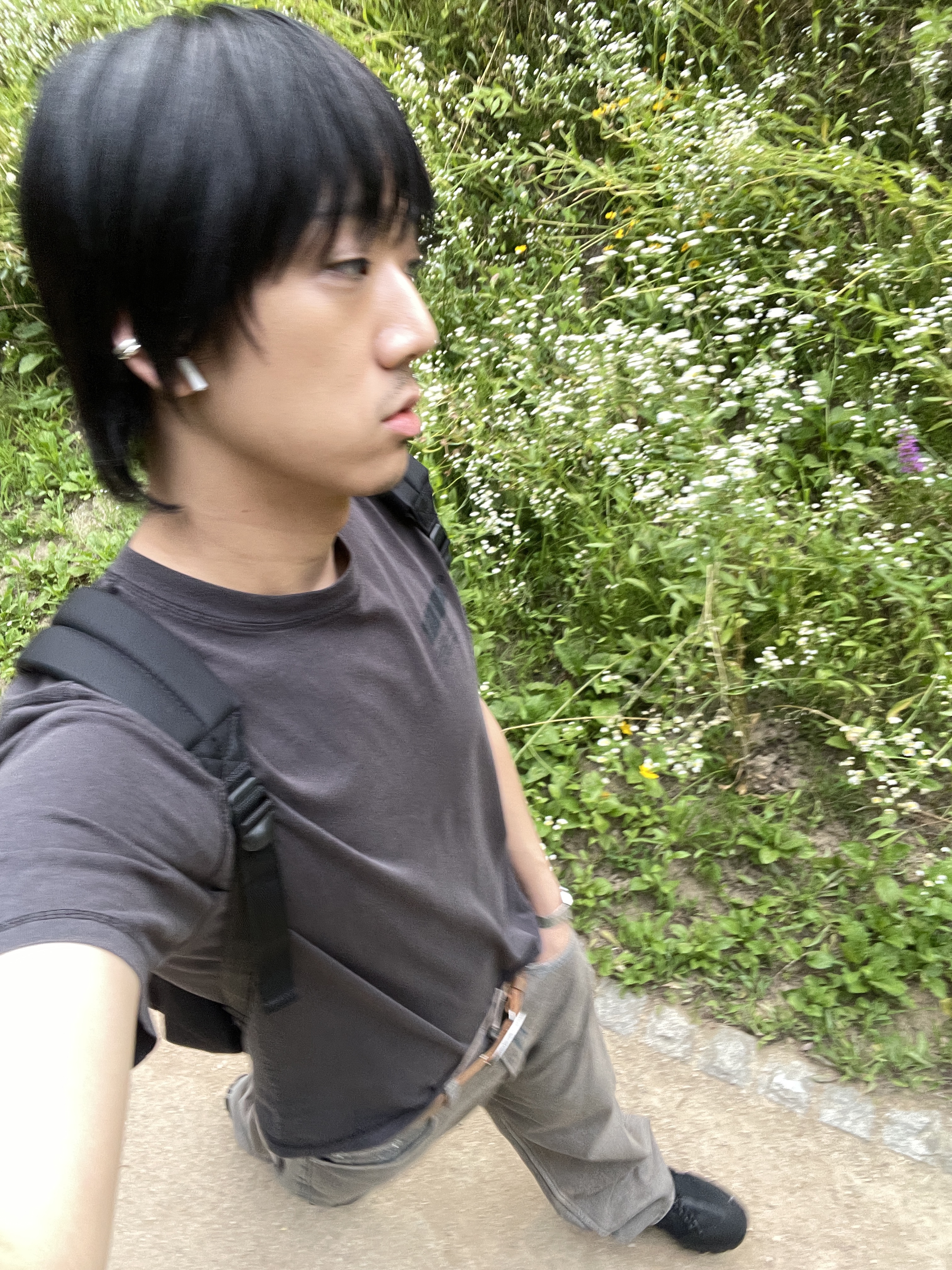 Roa Hiking Teri Black, MM6 Maison Margiela x Eastpak Dripping Pak'r Backpack Black 착용 스타일 - 1