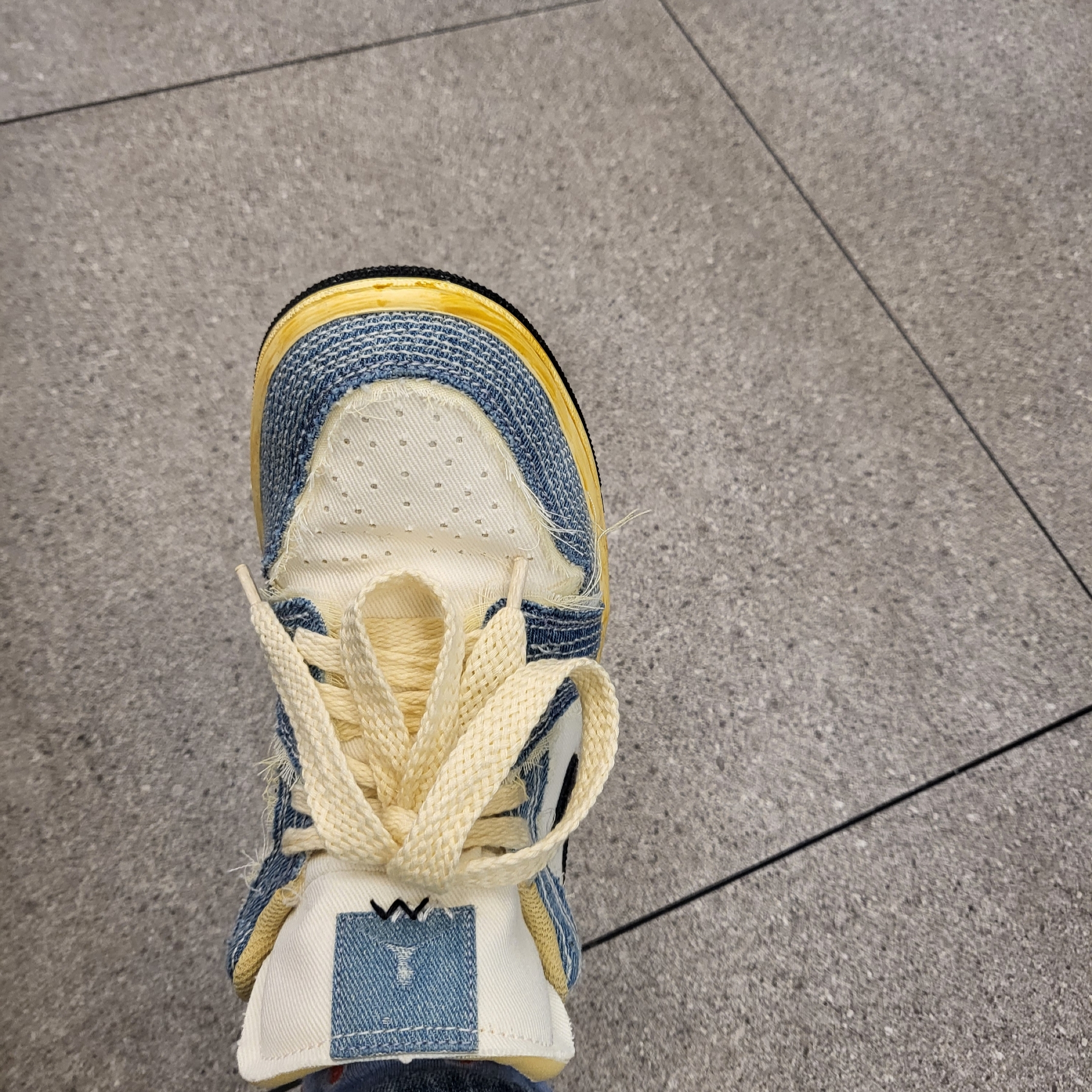 Jordan 1 Low World Make Japan 착용 스타일