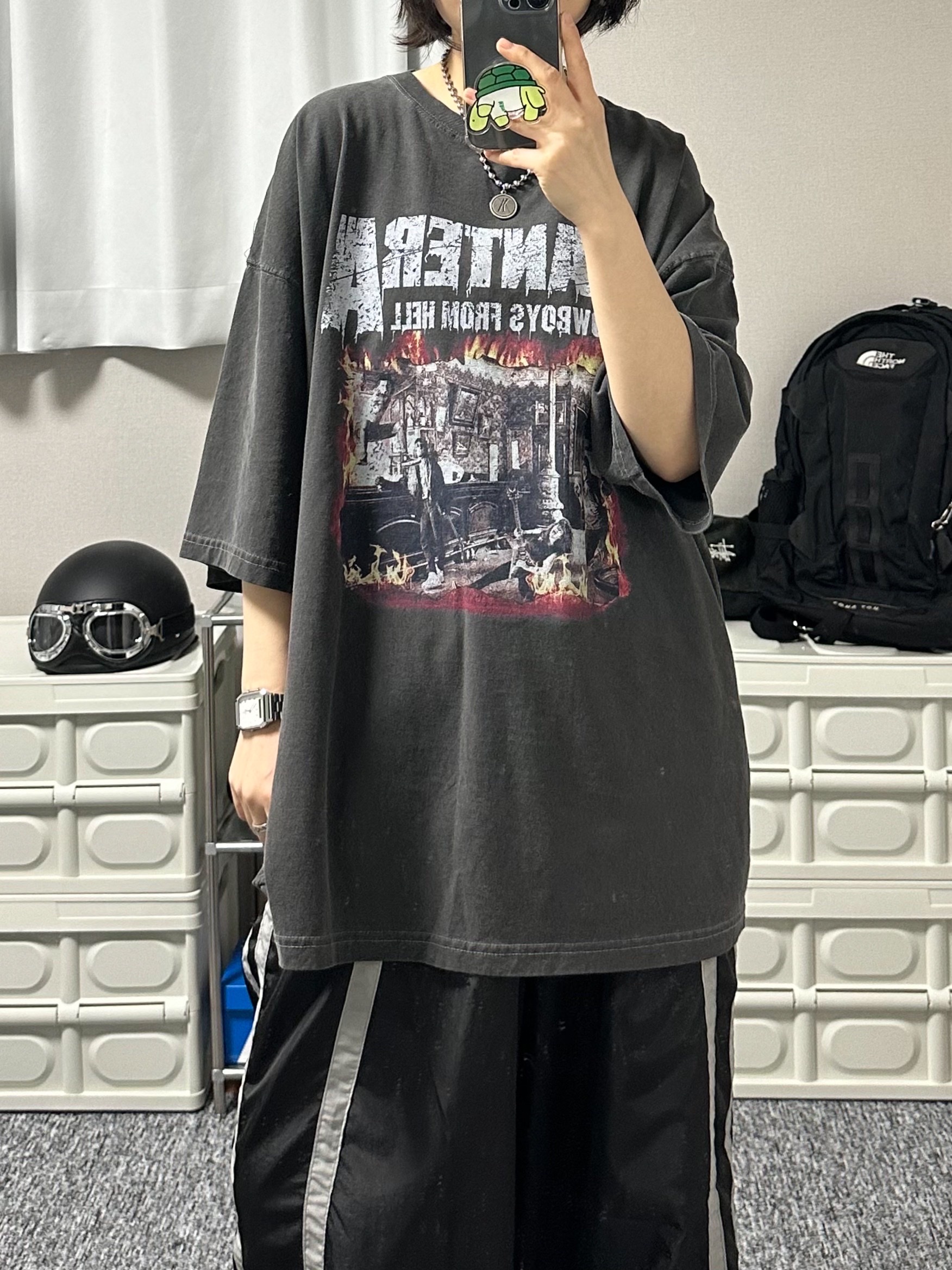 (W) Nike Air Force 1 '07 Low Triple Black 착용 스타일 - 5