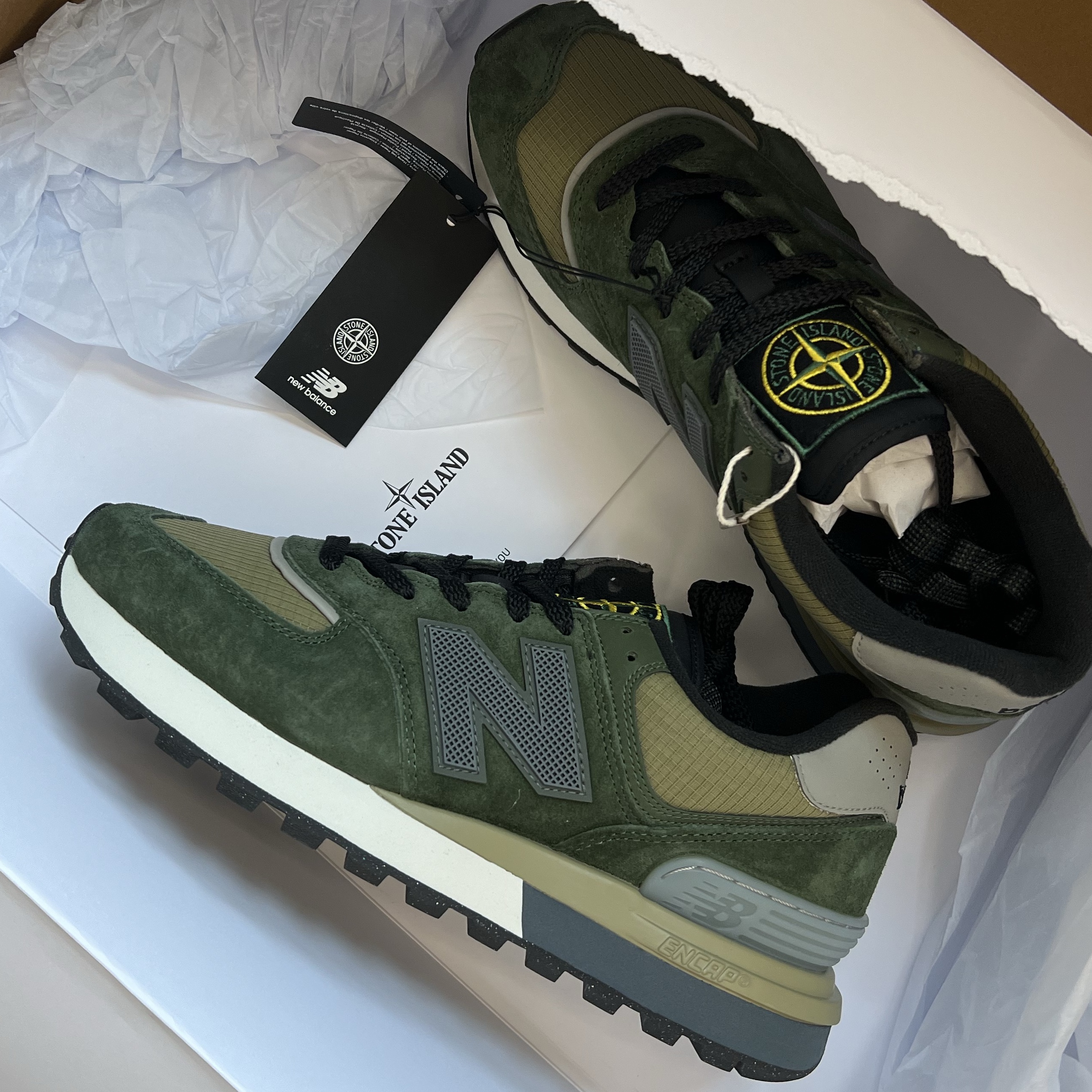 New Balance x Stone Island 574 Legacy Dark Green 착용 스타일