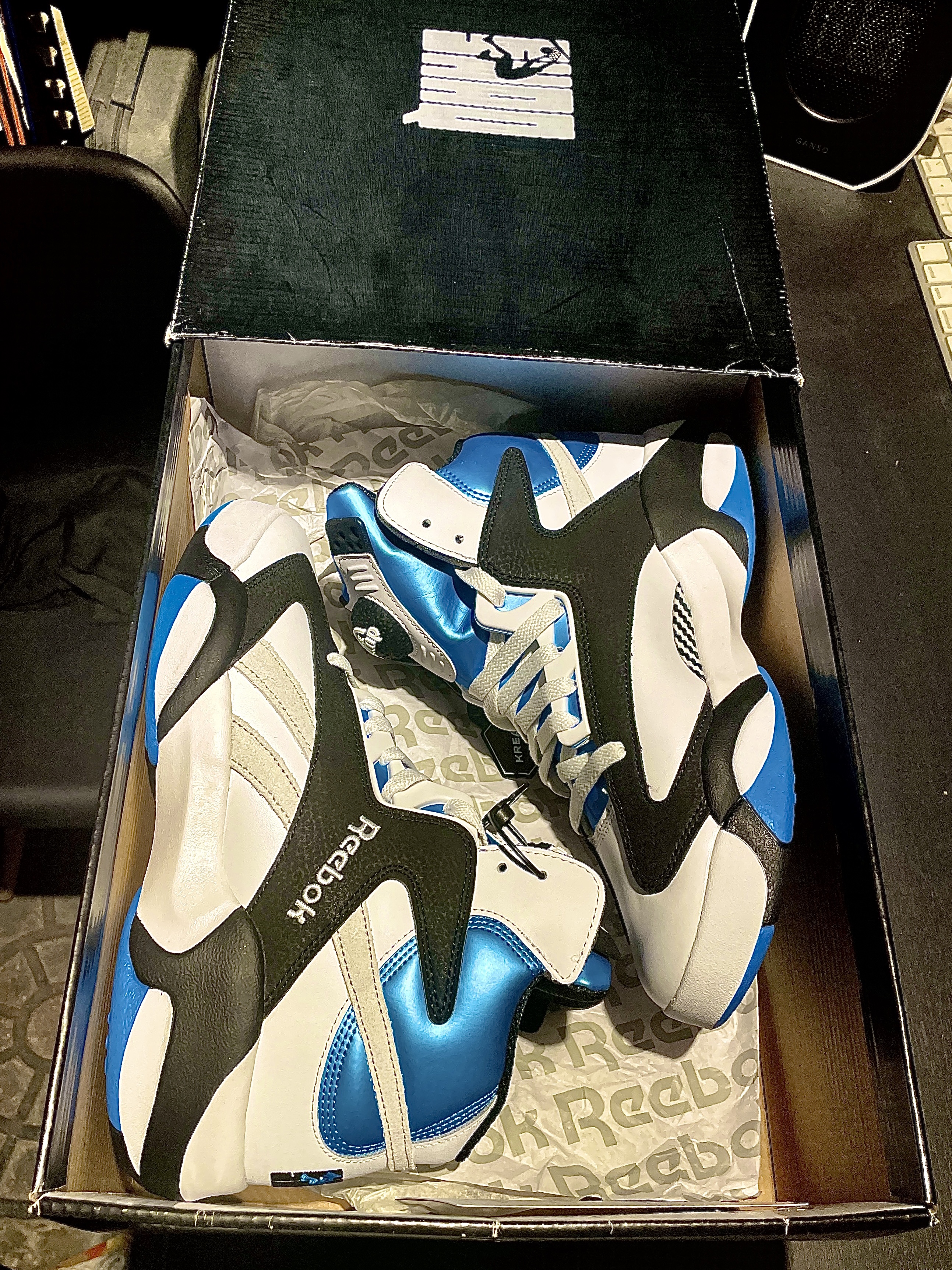 Reebok Shaq Attaq Cloud White Azure 착용 스타일
