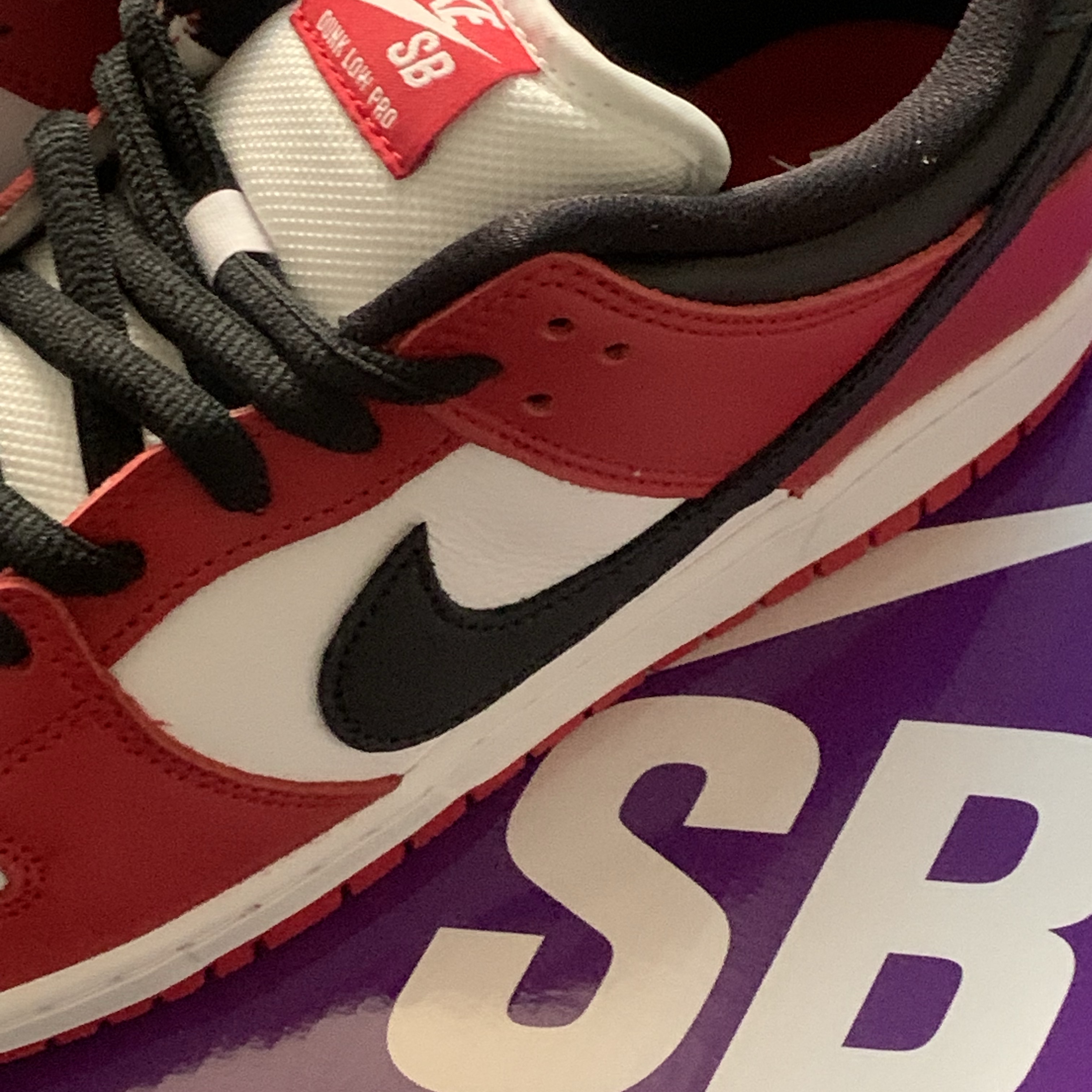 Nike SB Dunk Low Pro Chicago 착용 스타일 - 2