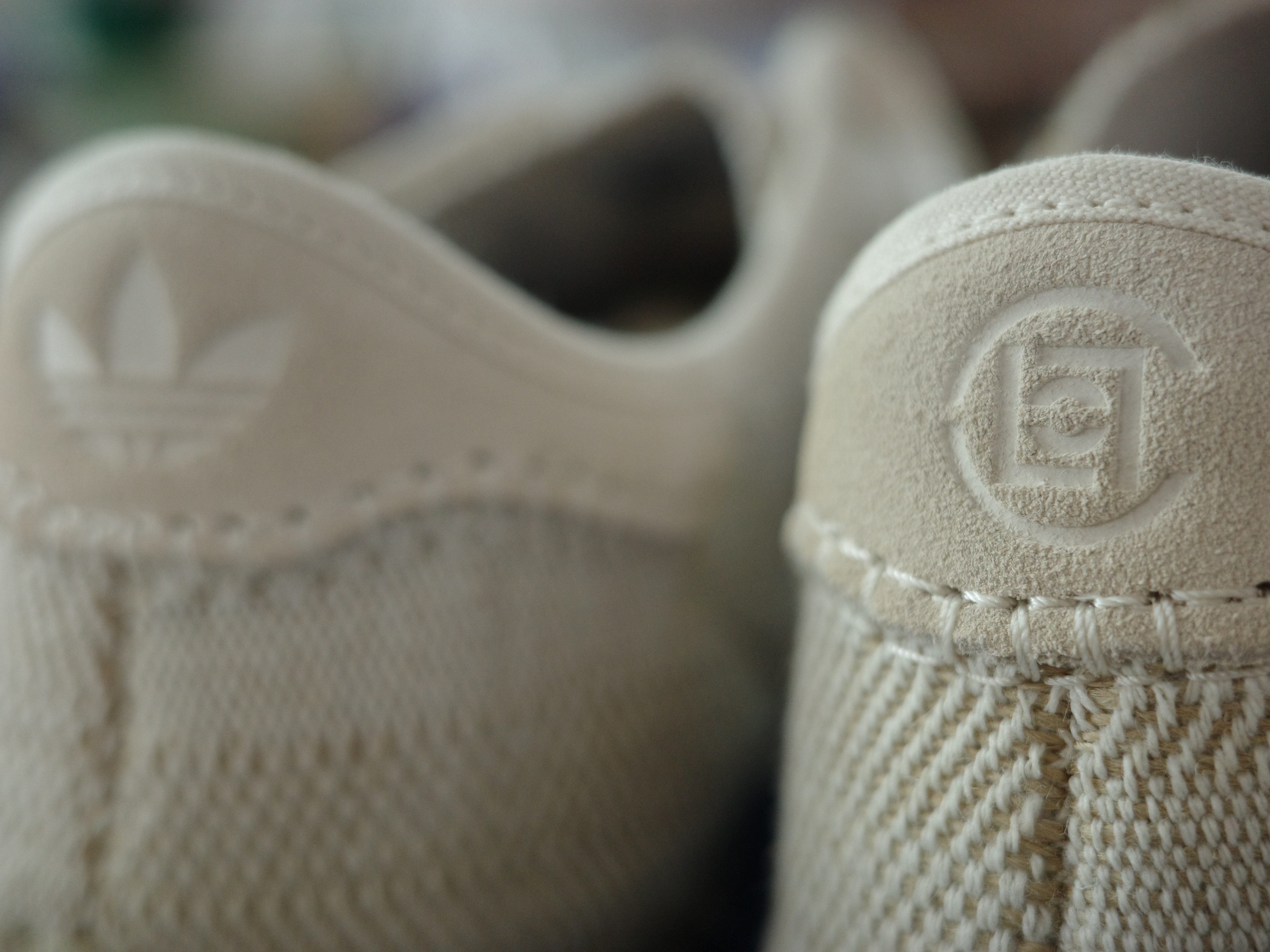 Adidas x Clot Gazelle Halo Ivory Cloud White 착용 스타일 - 6