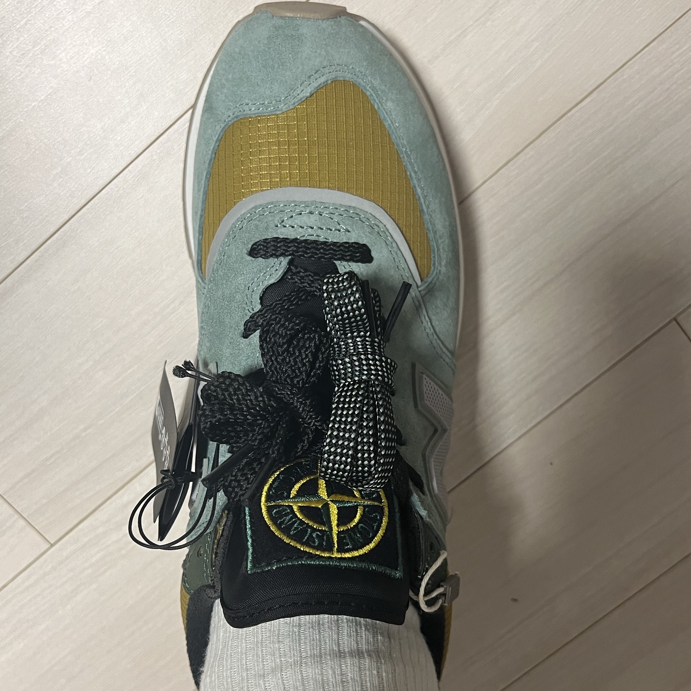 New Balance x Stone Island 574 Legacy Light Green 착용 스타일