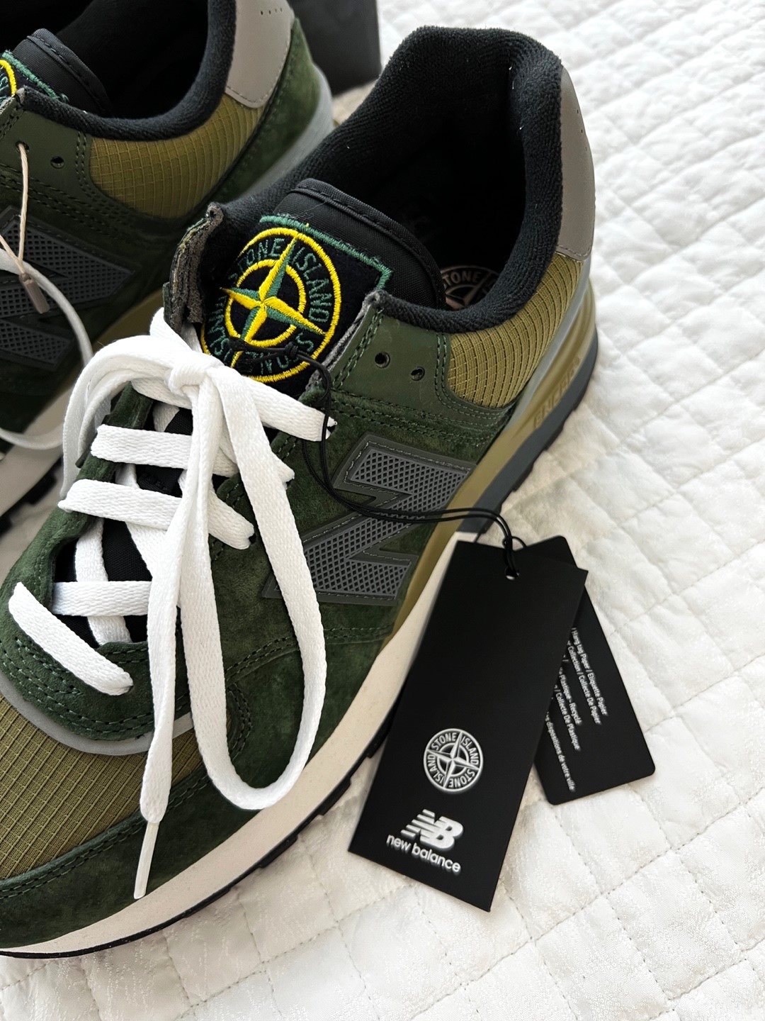 New Balance x Stone Island 574 Legacy Dark Green 착용 스타일