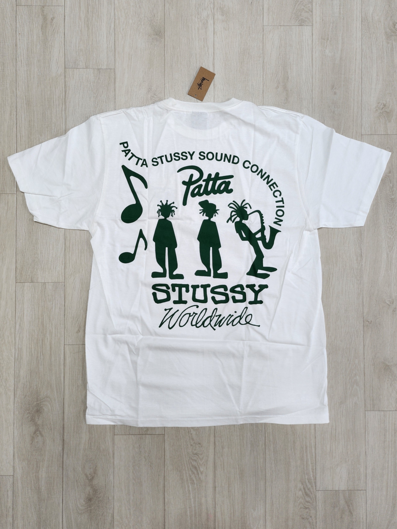 Stussy x Patta Sound Connection T-Shirt White 착용 스타일 - 2