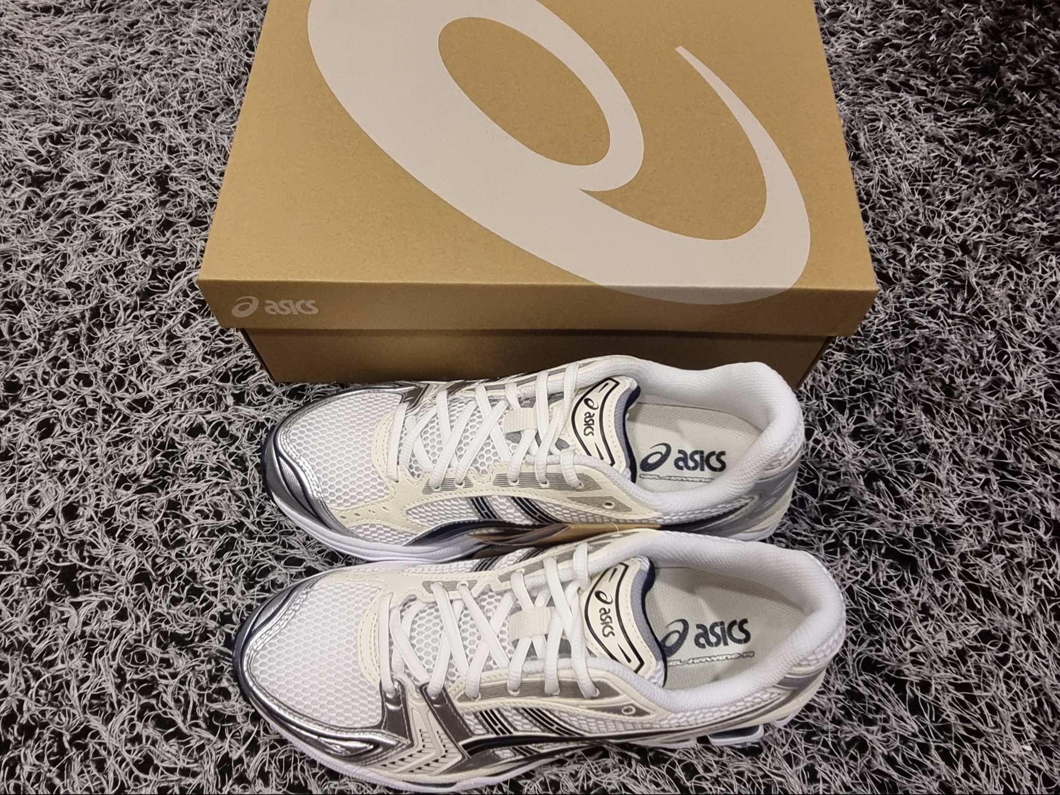 (W) Asics Gel-Kayano 14 White Midnight 착용 스타일 - 6