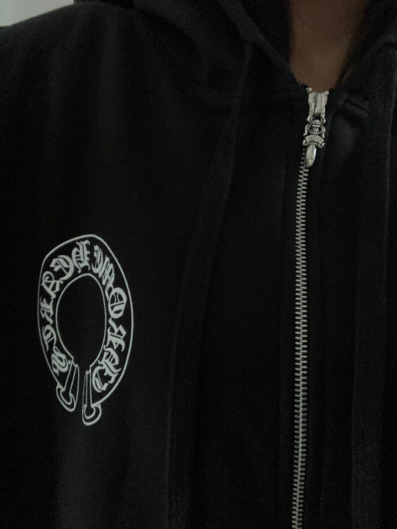 Chrome Hearts Horseshoe Floral Fleece Zip-Up Hoodie Black 착용 스타일
