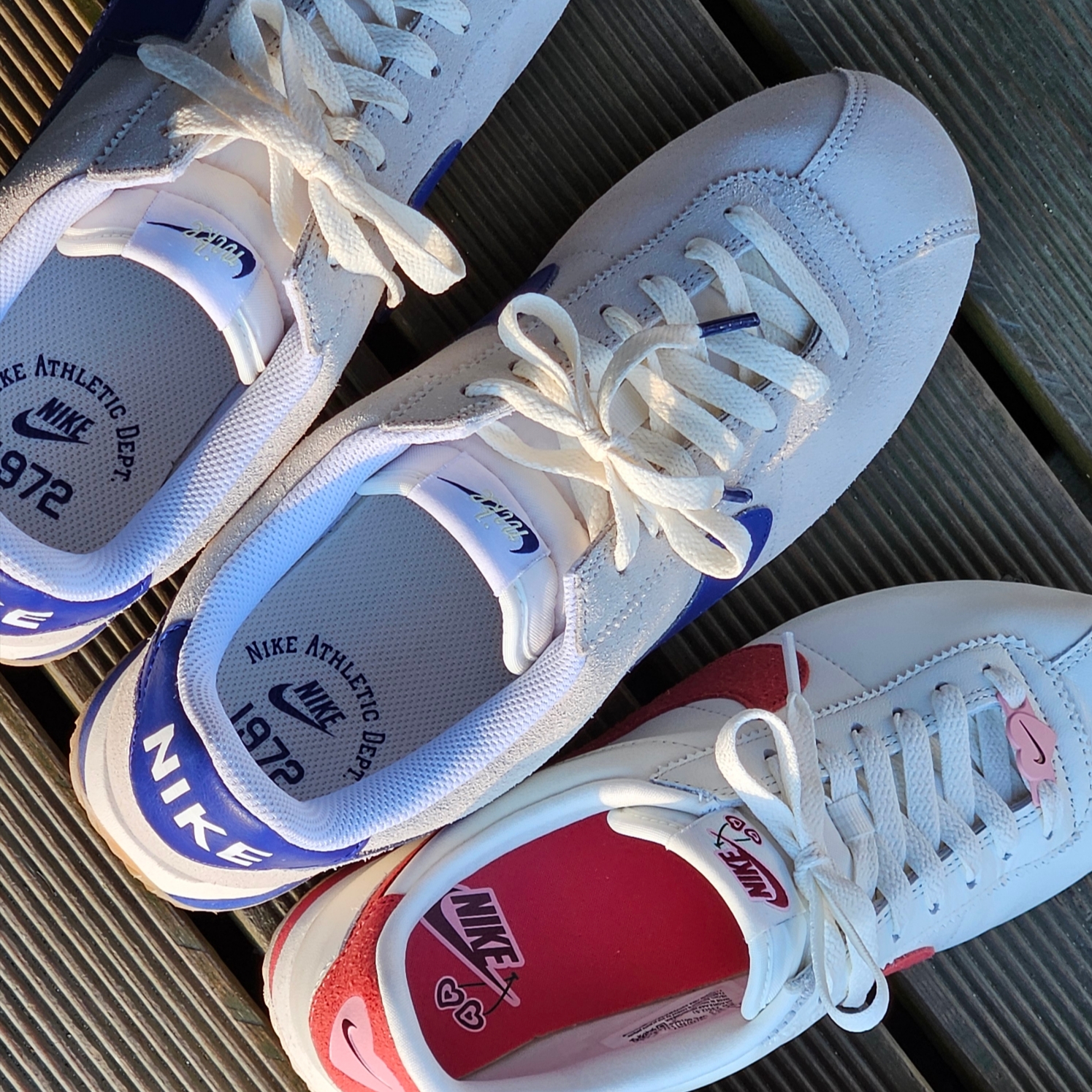 (W) Nike Cortez Athletic Department Pale Ivory Deep Royal Blue, (W) Nike Cortez SE Valentine Day Sail Adobe 착용 스타일 - 3