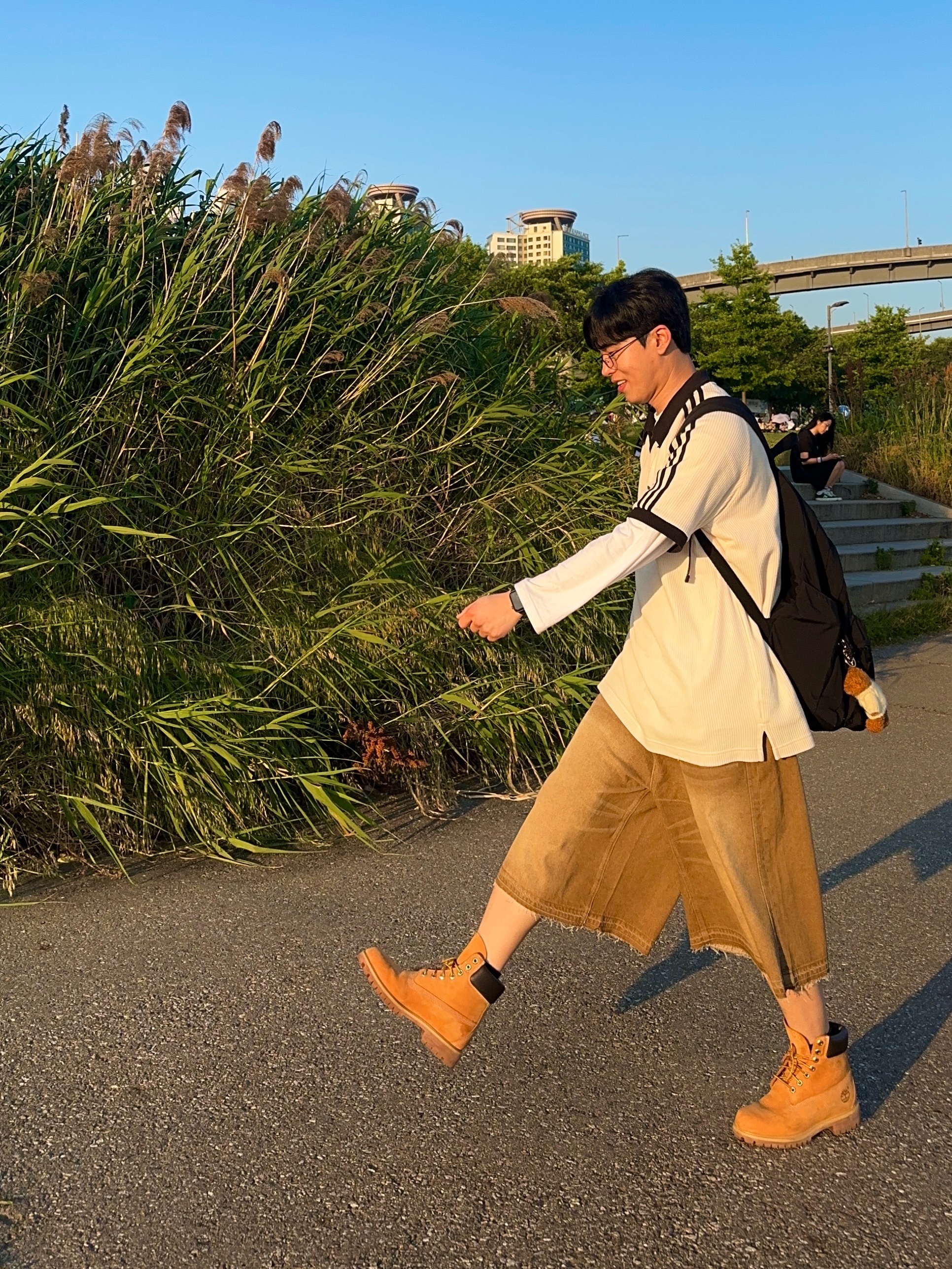 Adidas Adicolor Classics Waffle Polo Shirt Wonder White - KR Sizing, Timberland Premium 6 inch Waterproof Boot Wheat Nubuck - Wide 착용 스타일 - 3
