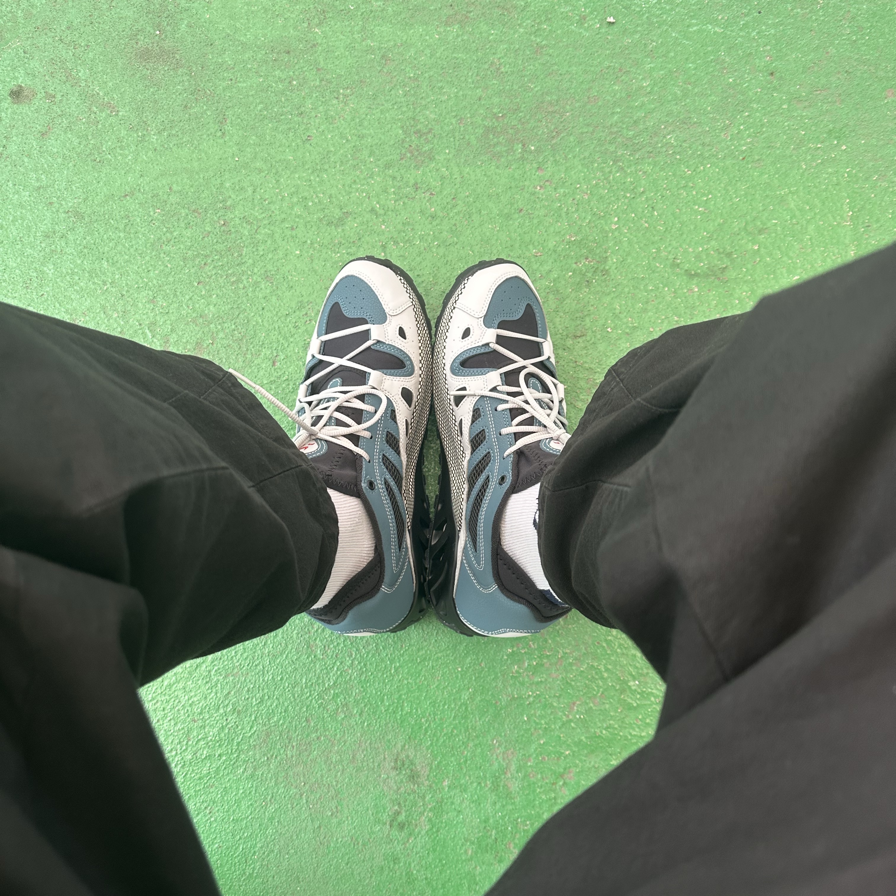 Human Made Graphic T-Shirt #09 White, Nike ACG Air Exploraid Neutral Grey and Ash Green 착용 스타일 - 2